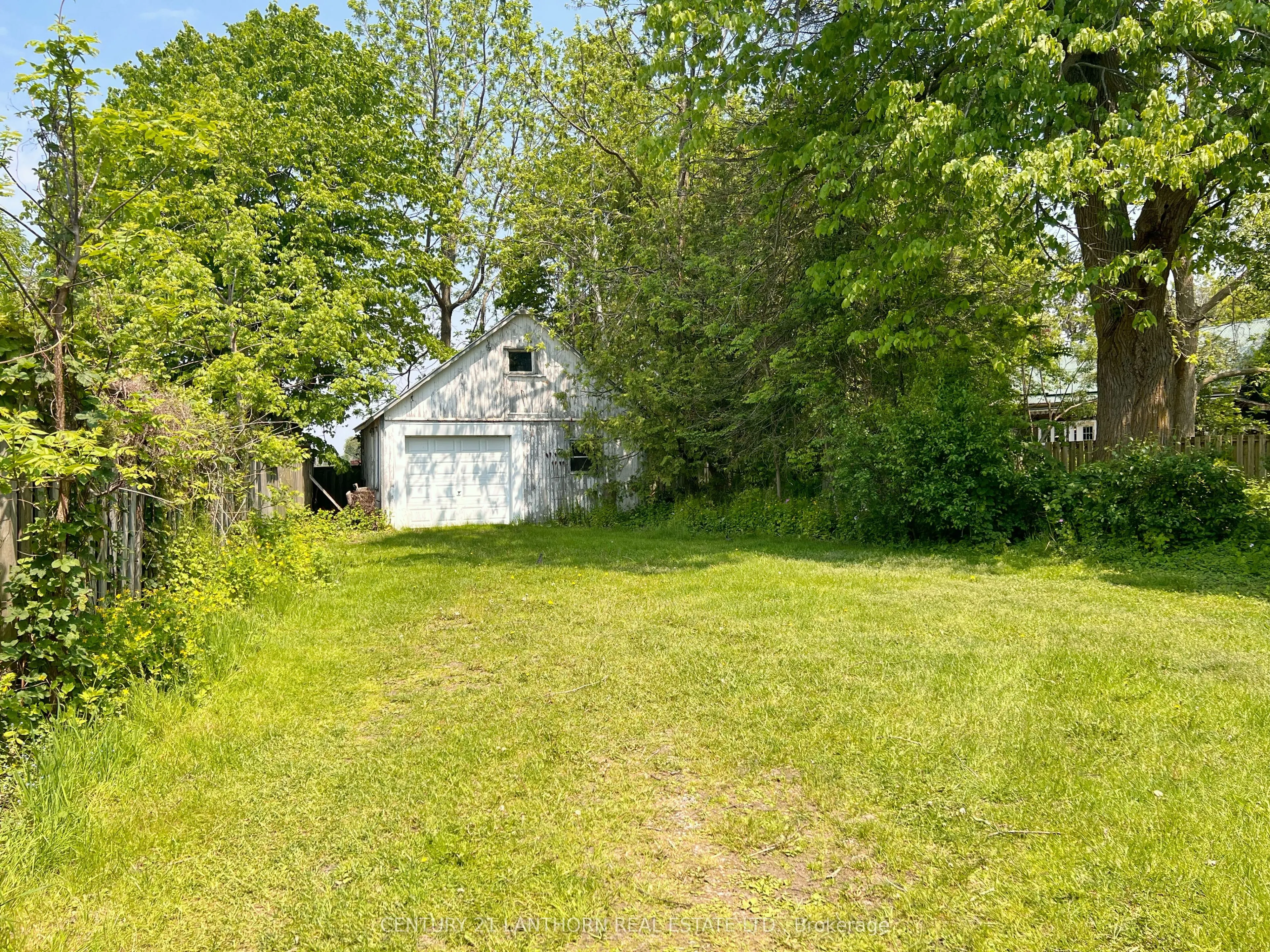282 Bloomfield Main Street
