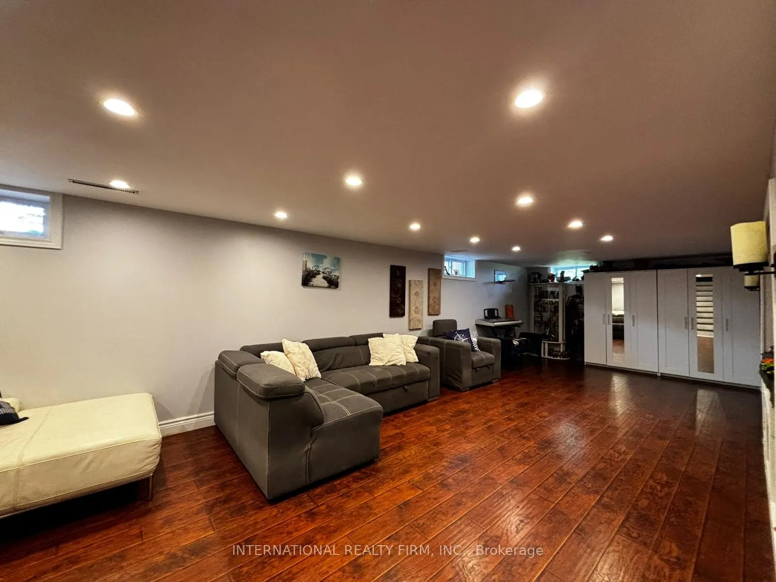9364 Wellington Rd 124