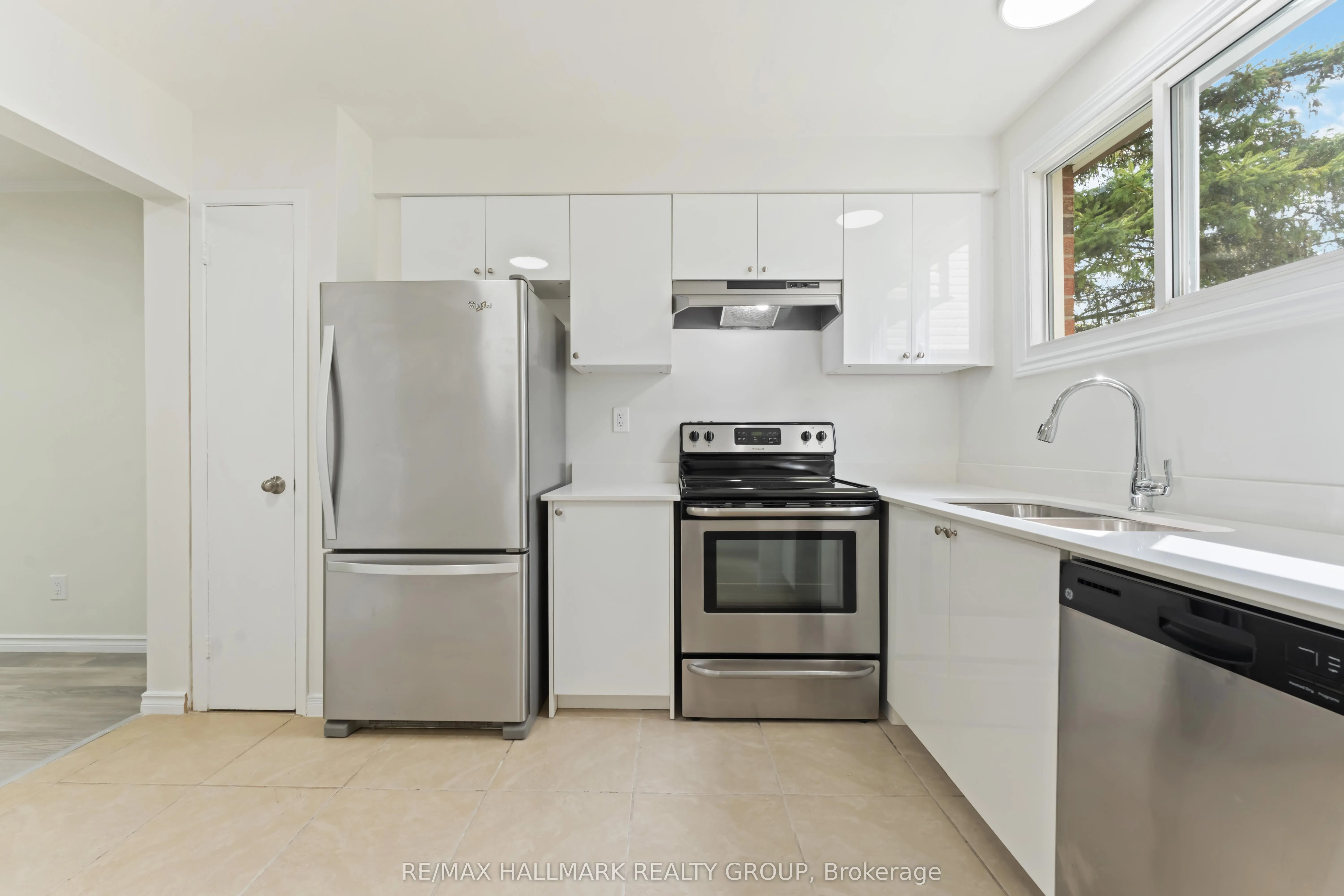 1441 PALMERSTON Drive, #317