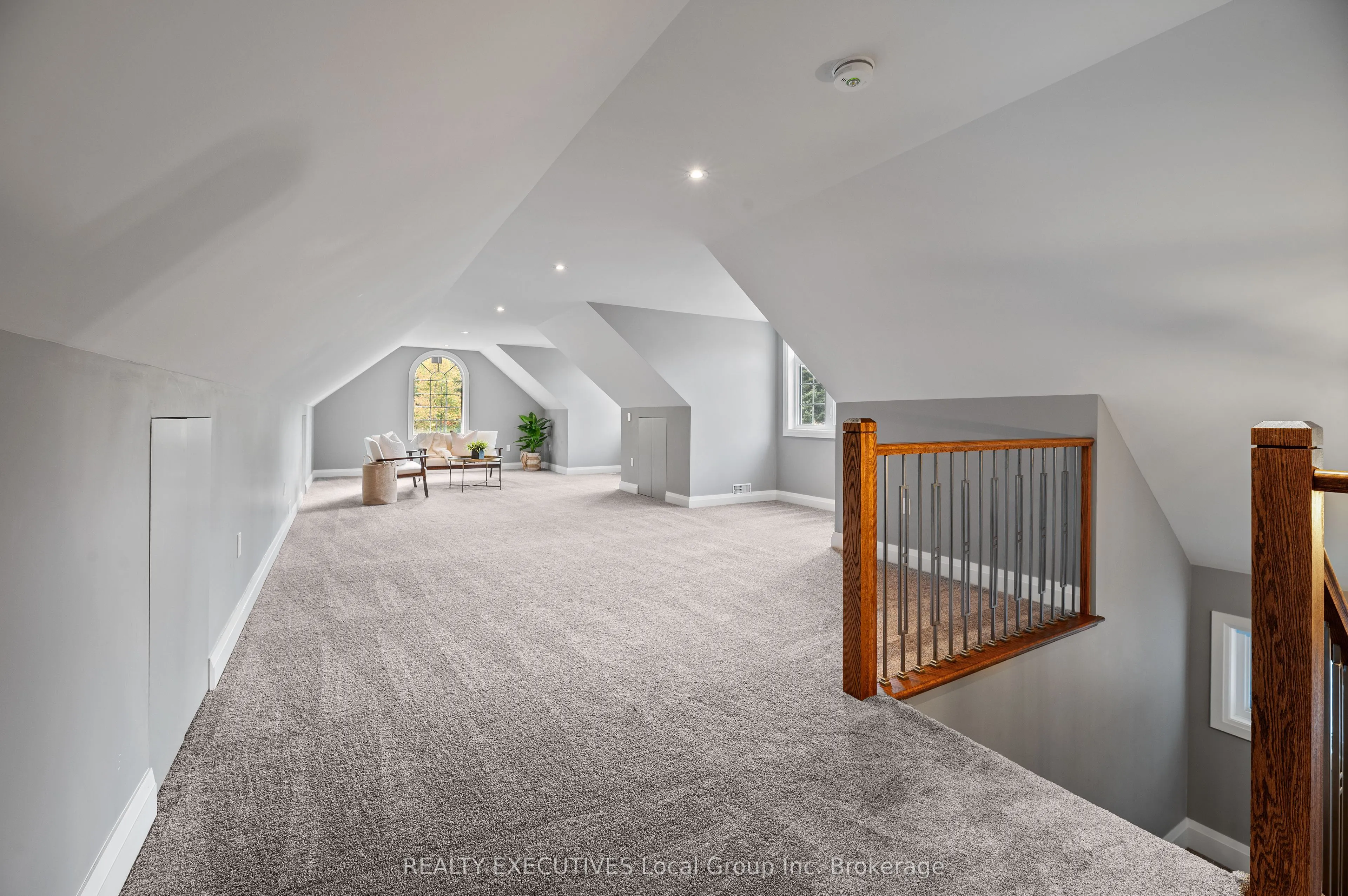 34 SUNRISE BAY Drive