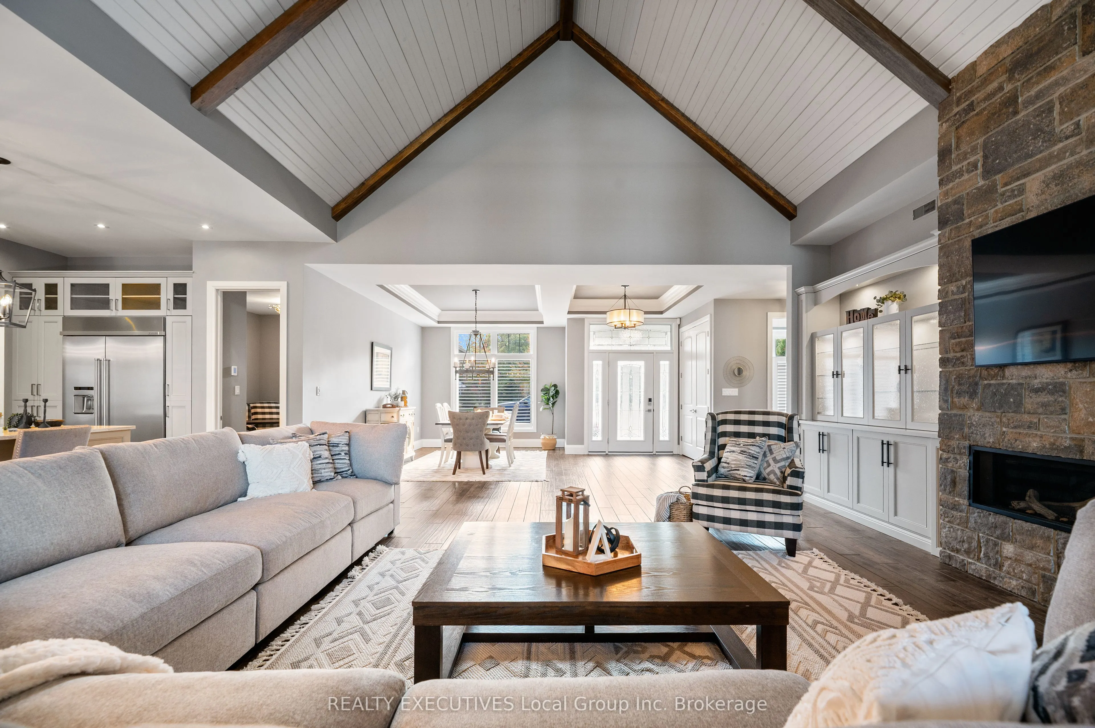 34 SUNRISE BAY Drive