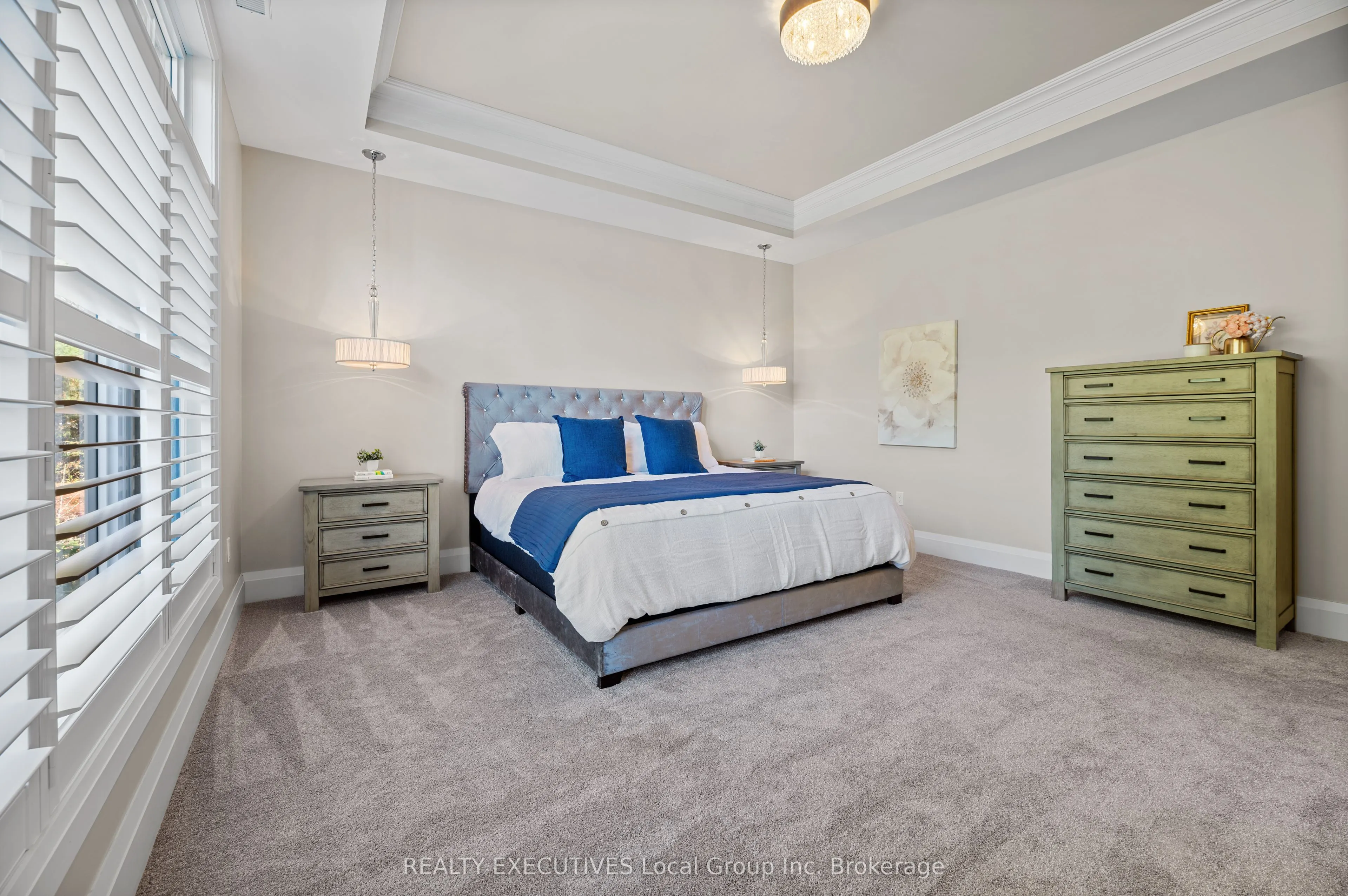 34 SUNRISE BAY Drive