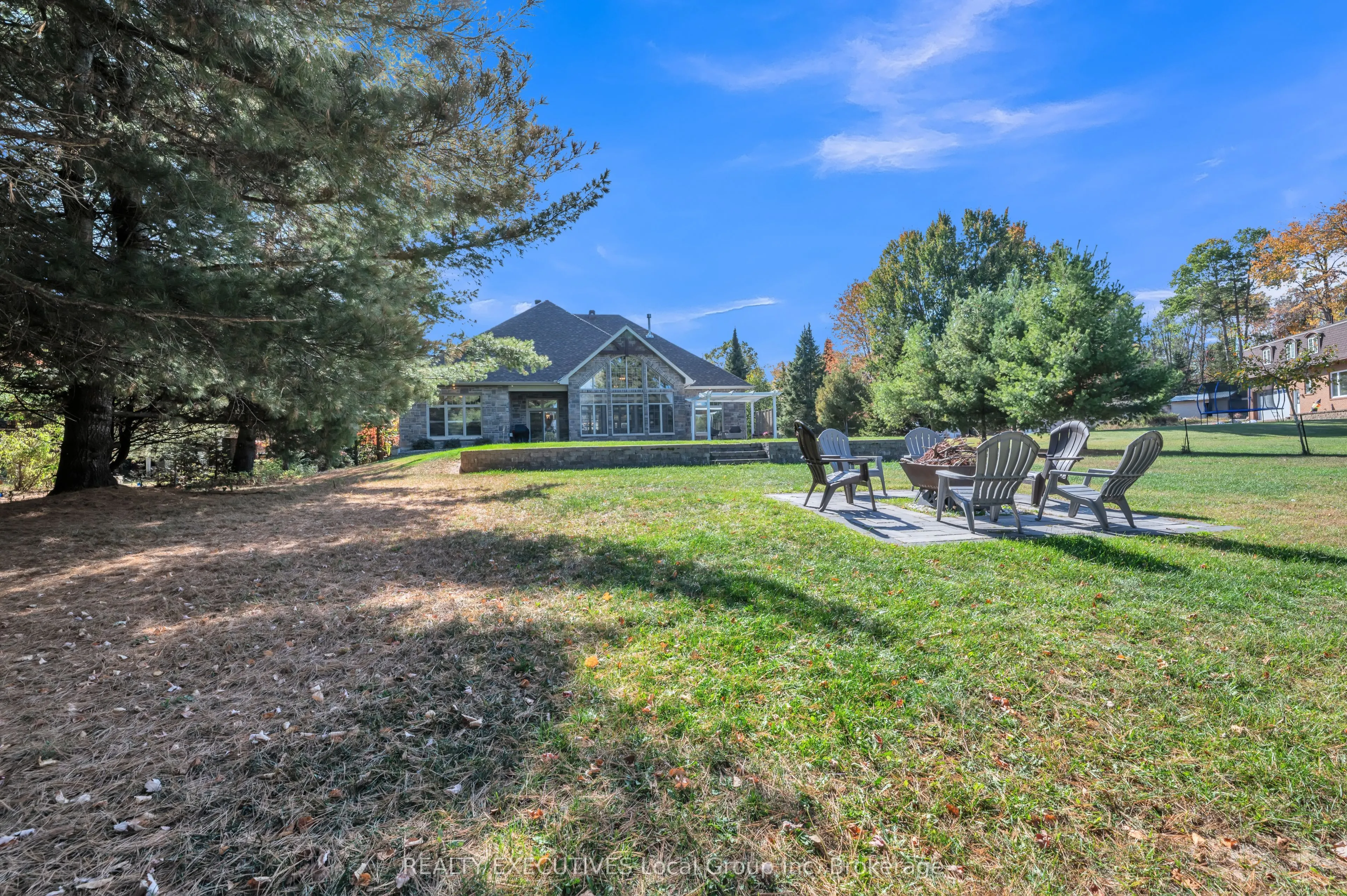 34 SUNRISE BAY Drive