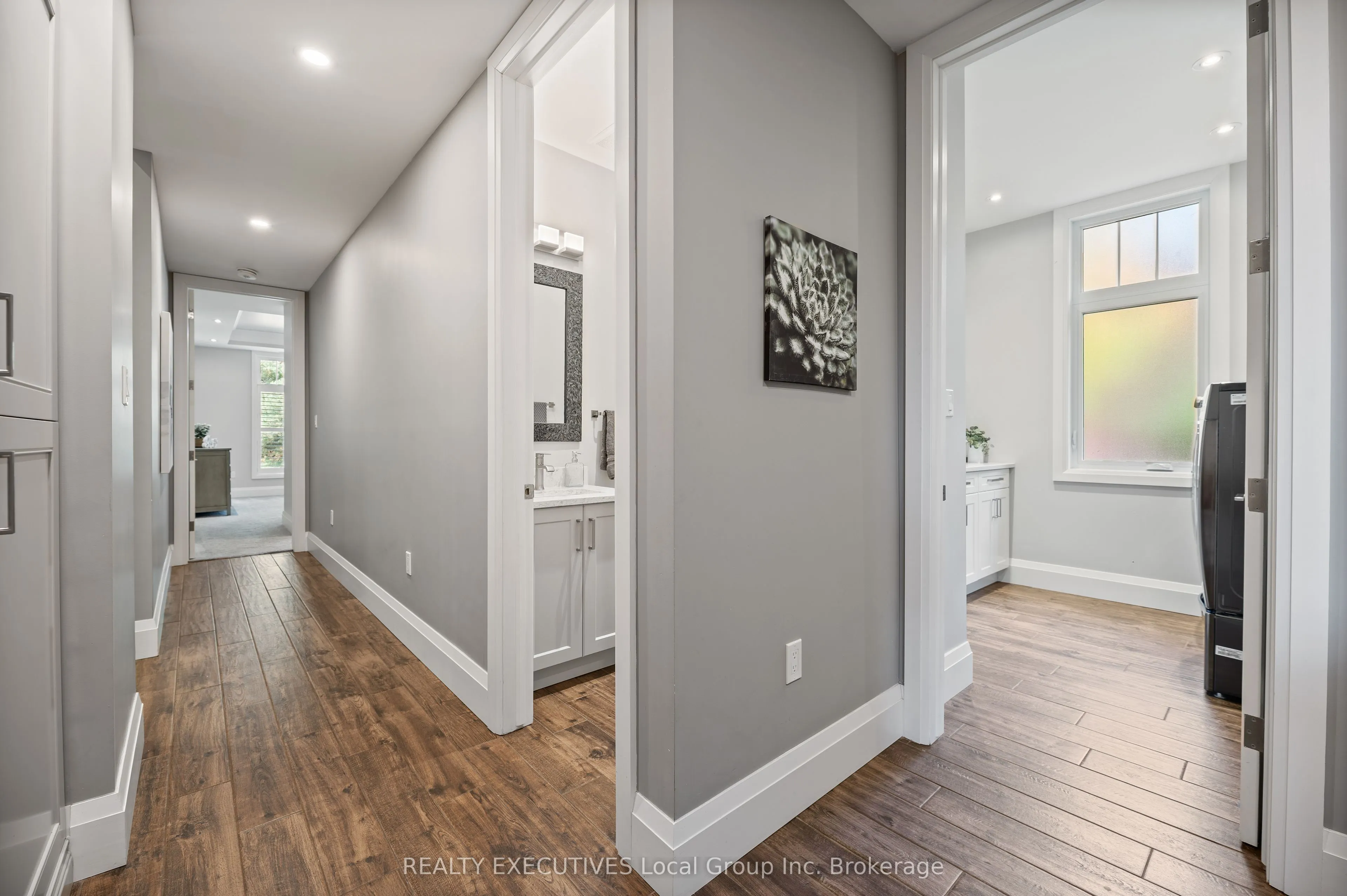 34 SUNRISE BAY Drive