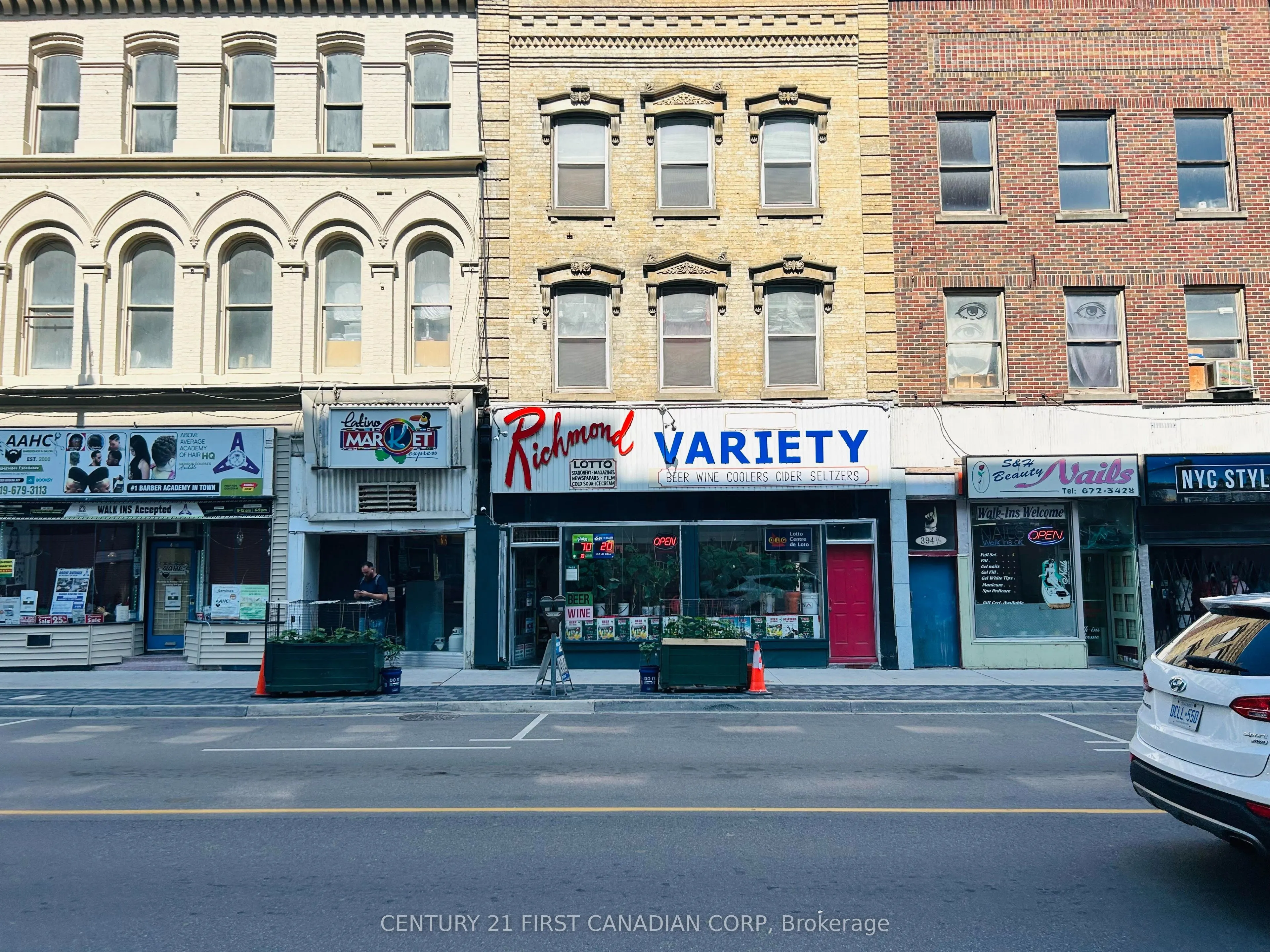 396 Richmond Street