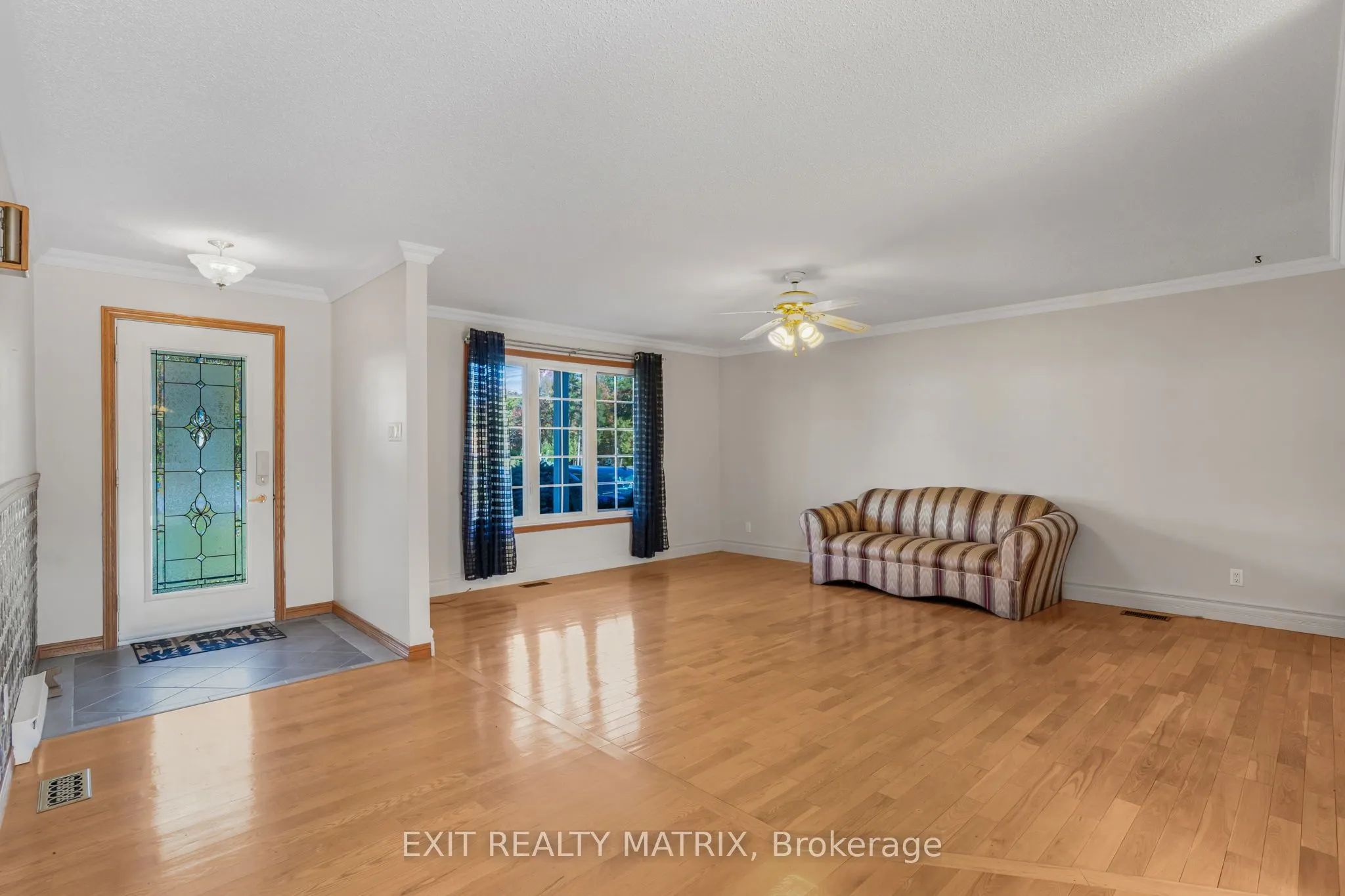 1582 Sandy Hill Road