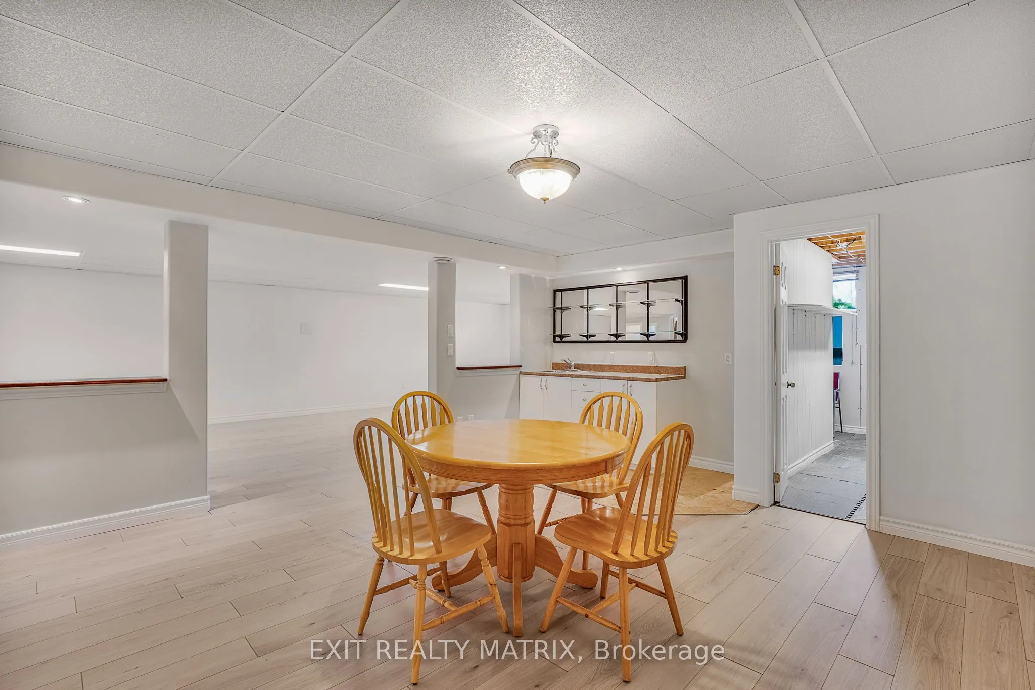 1582 Sandy Hill Road
