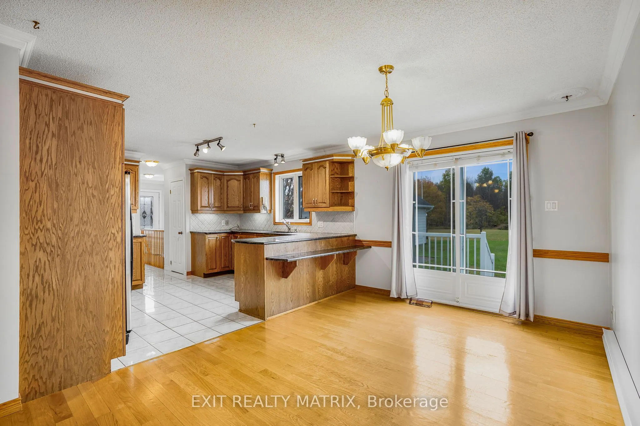 1582 Sandy Hill Road