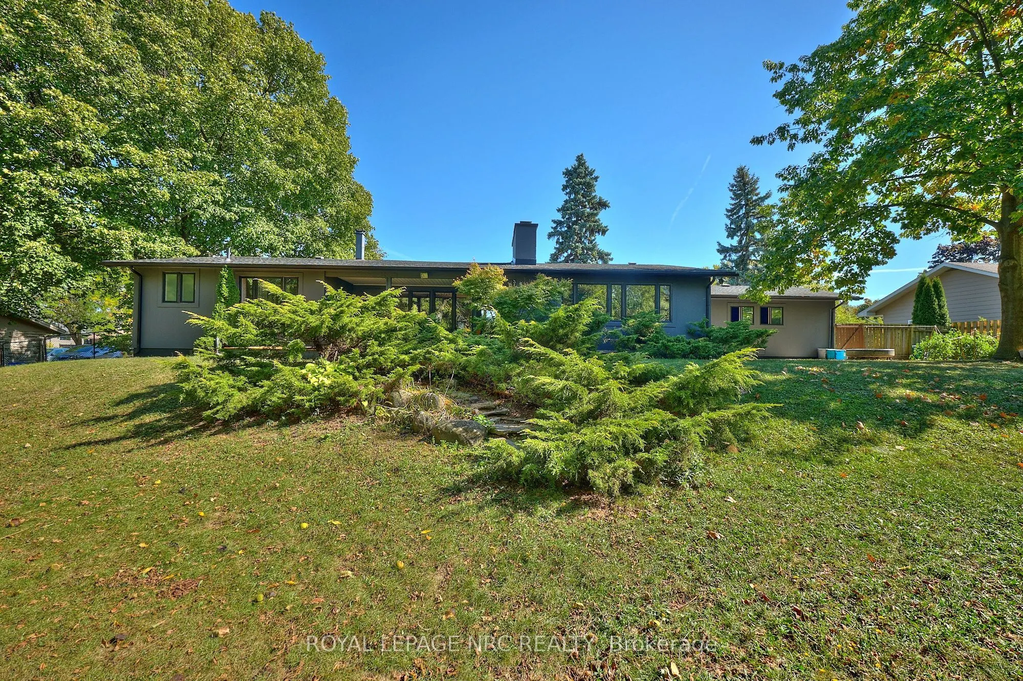 7 Woodmount Drive