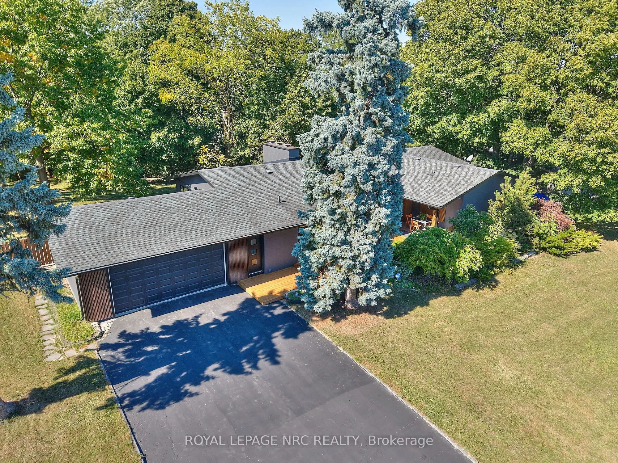 7 Woodmount Drive