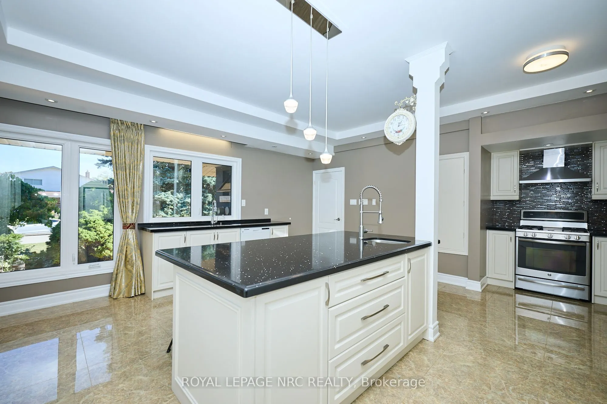7 Woodmount Drive