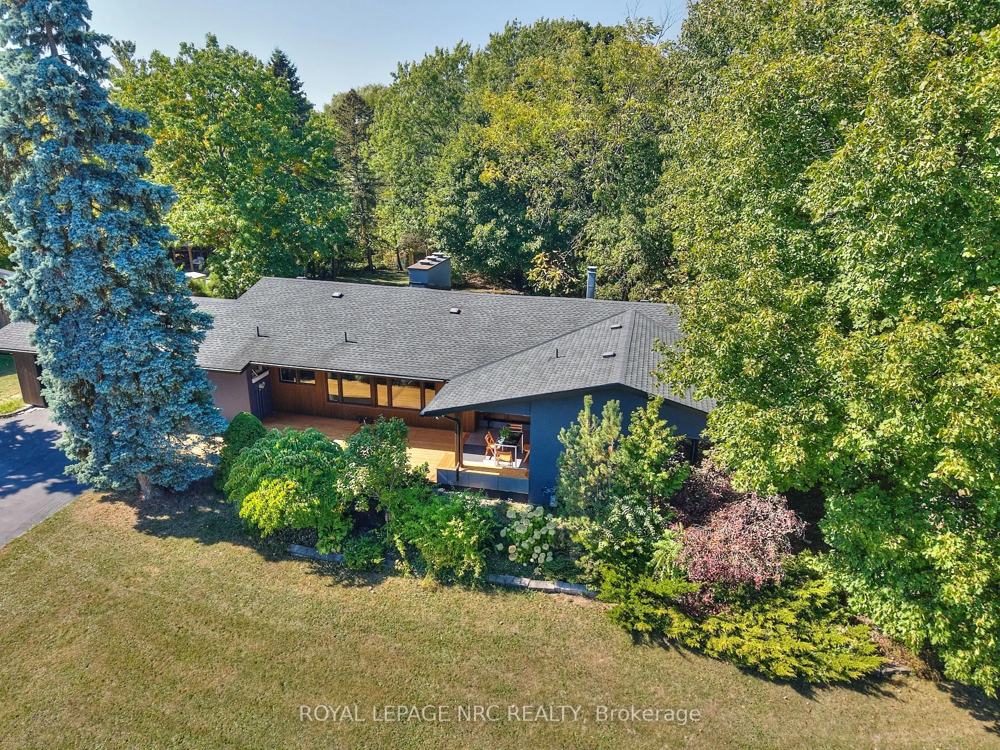 7 Woodmount Drive