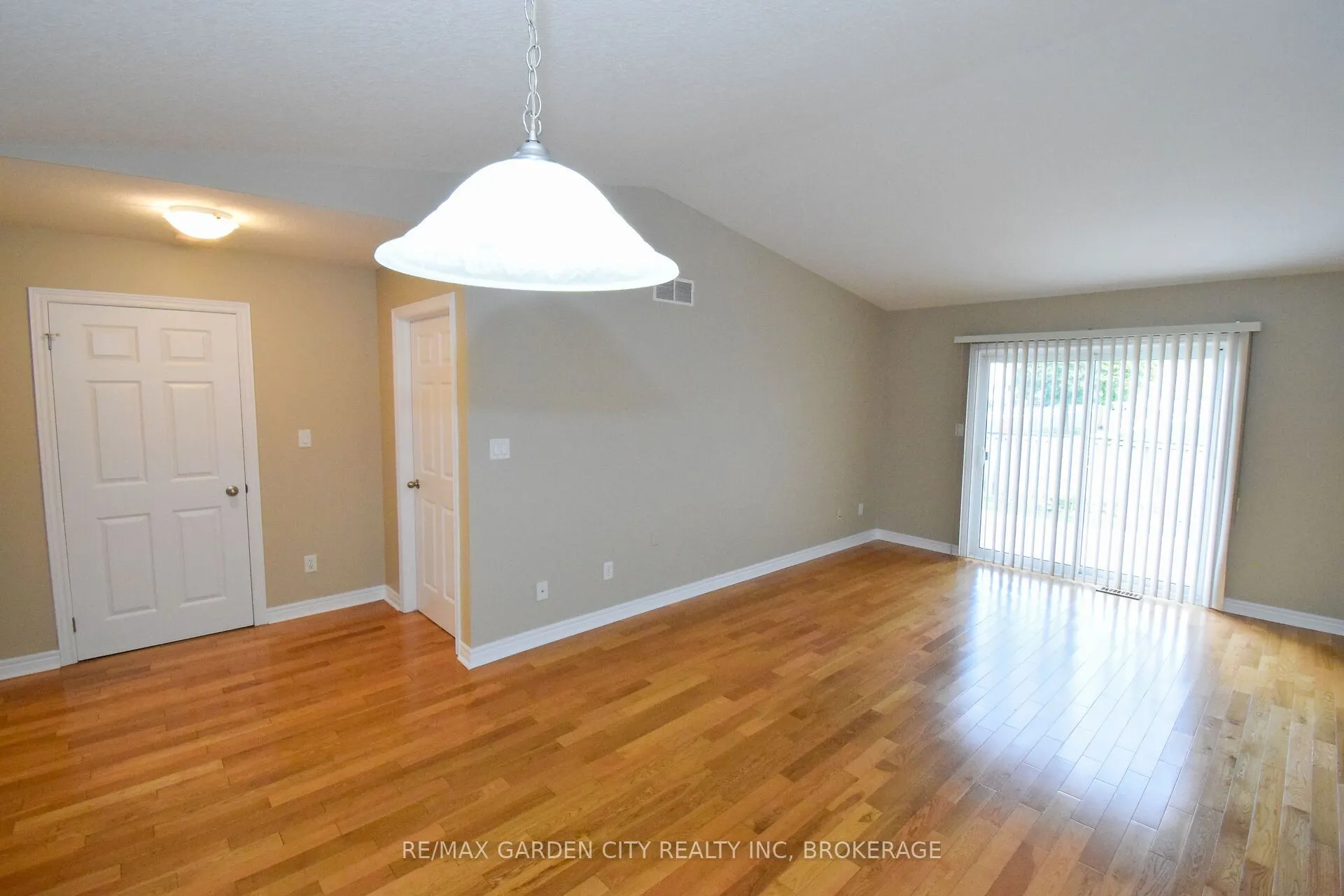 162 FIRST Street, #11