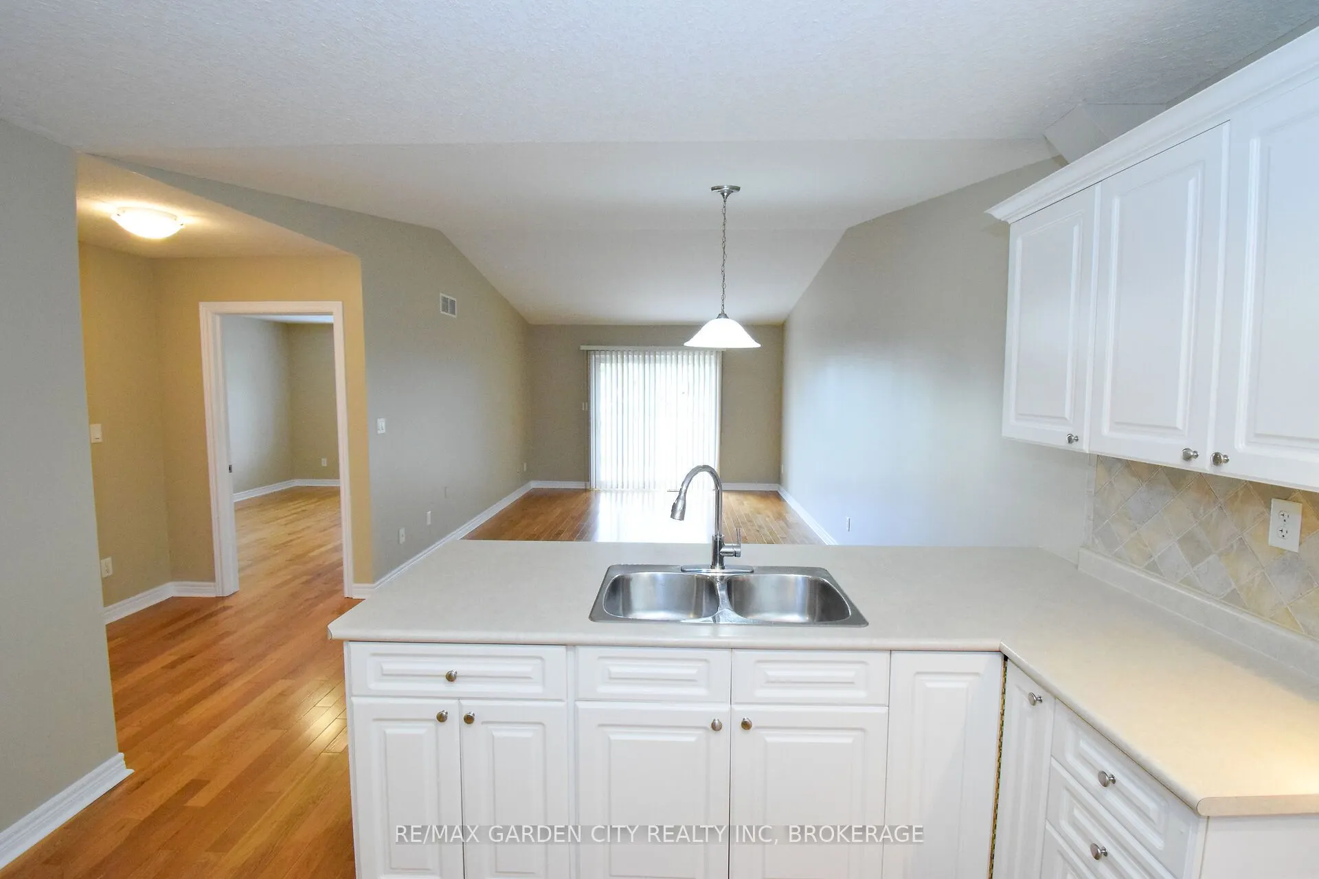 162 FIRST Street, #11
