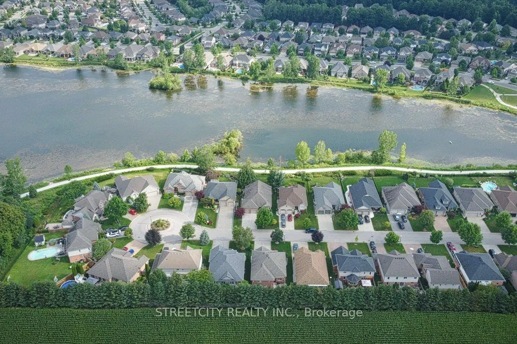 21 Beechwood Circle