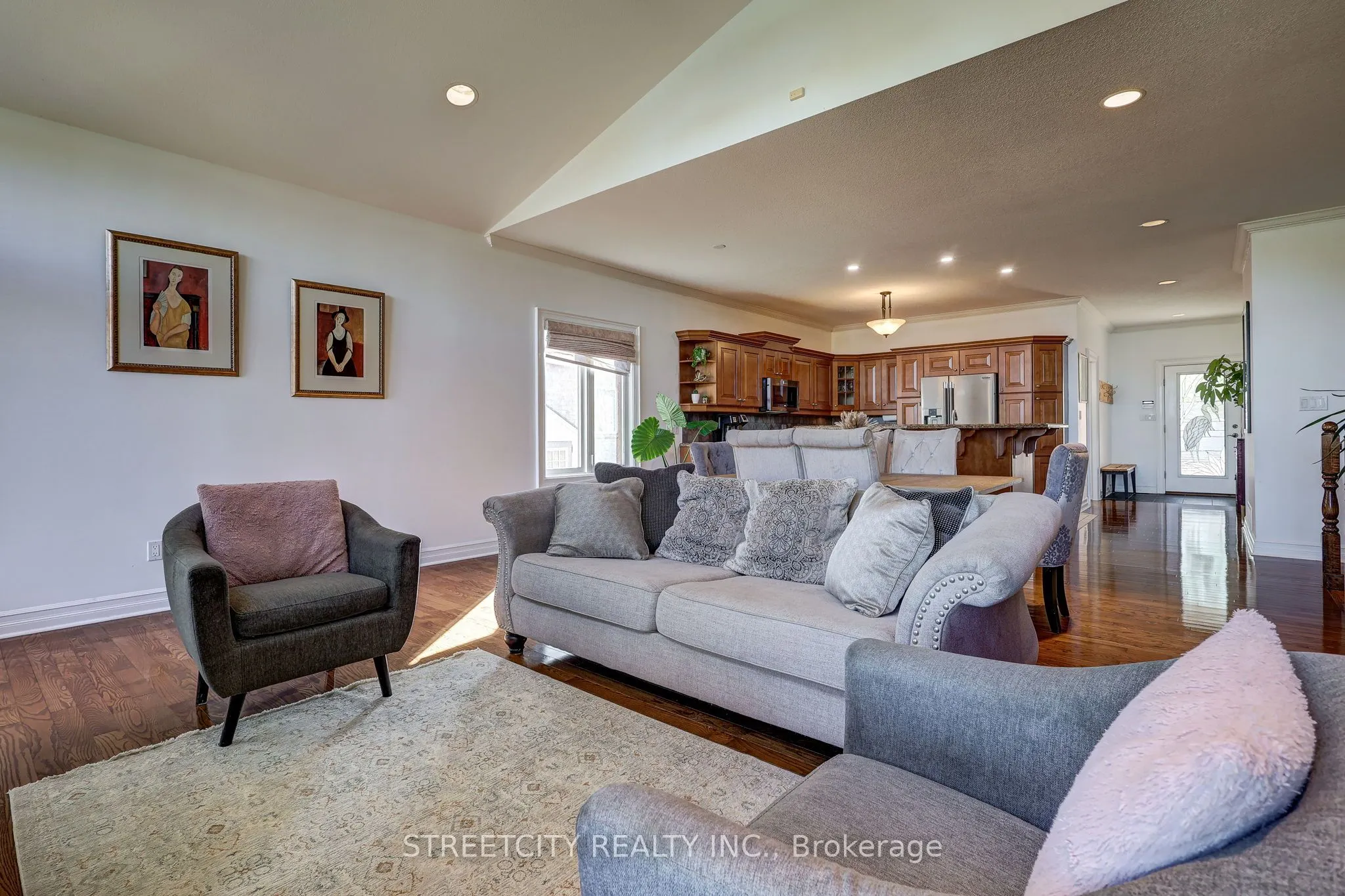 21 Beechwood Circle