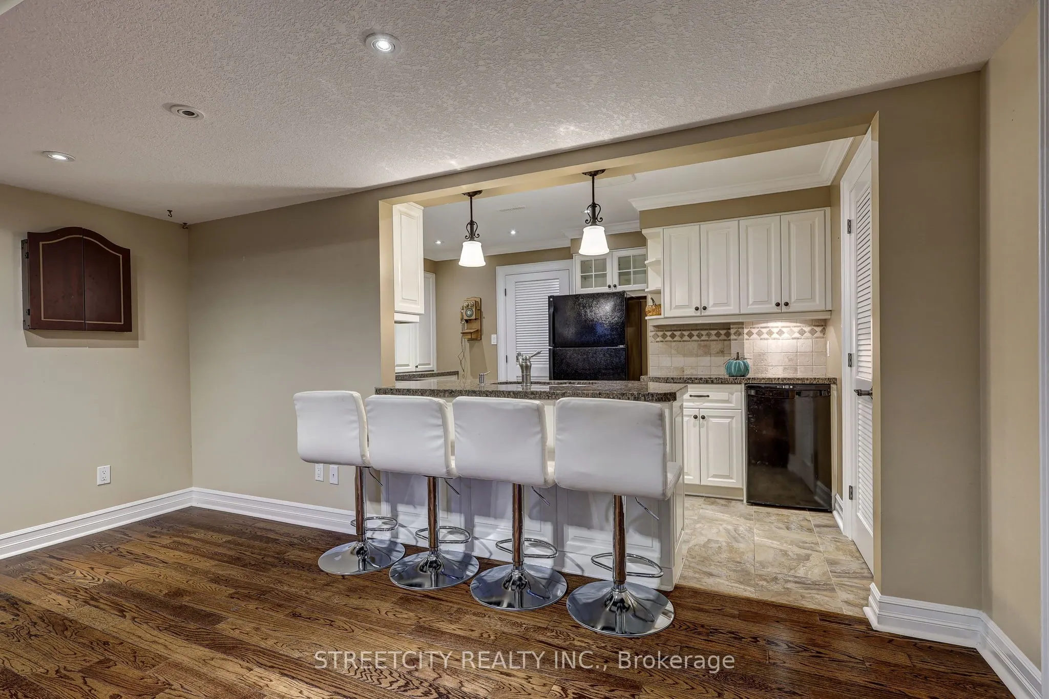 21 Beechwood Circle