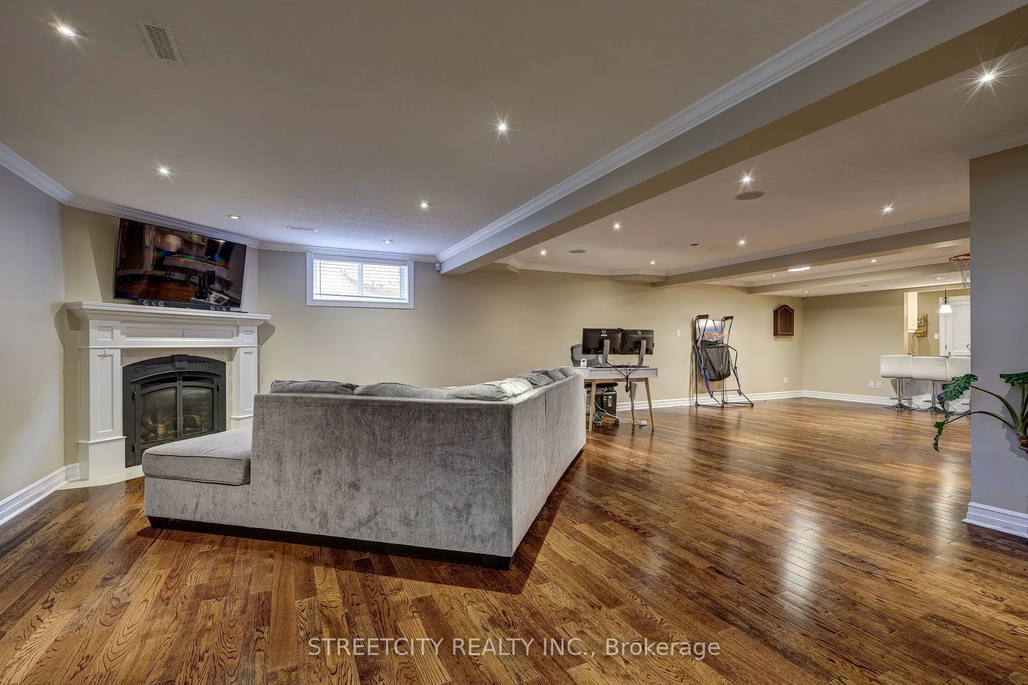 21 Beechwood Circle