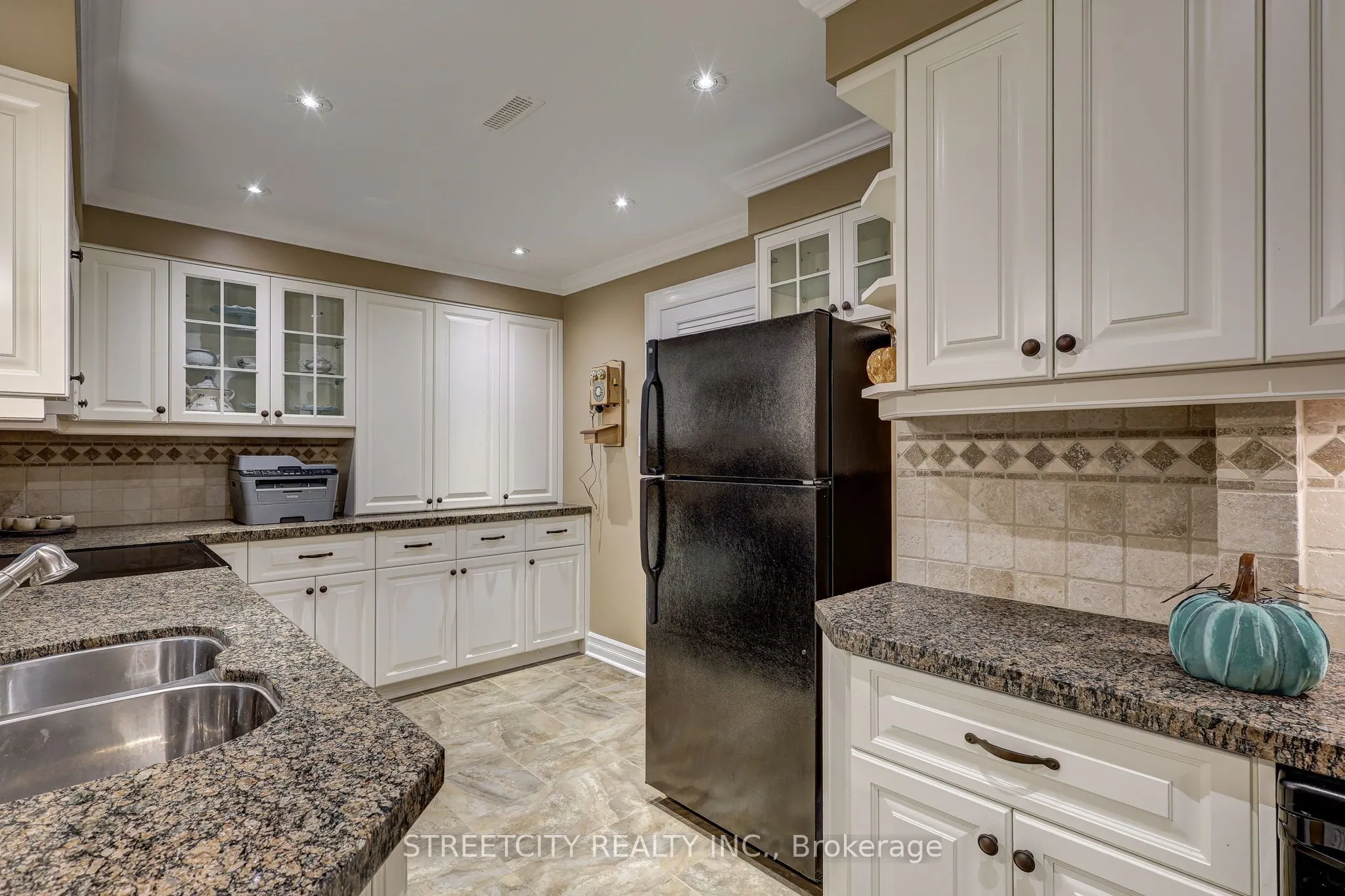 21 Beechwood Circle