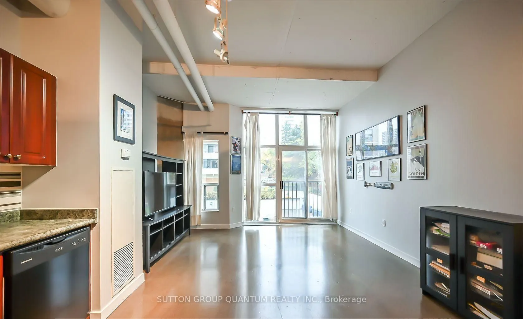 66 Bay Street S, #307