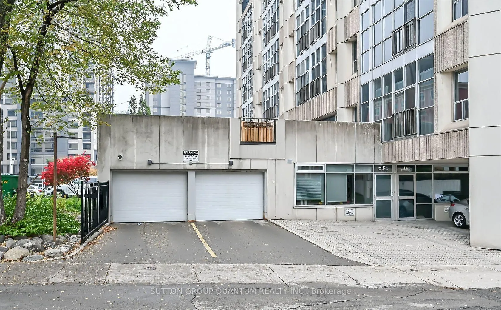 66 Bay Street S, #307