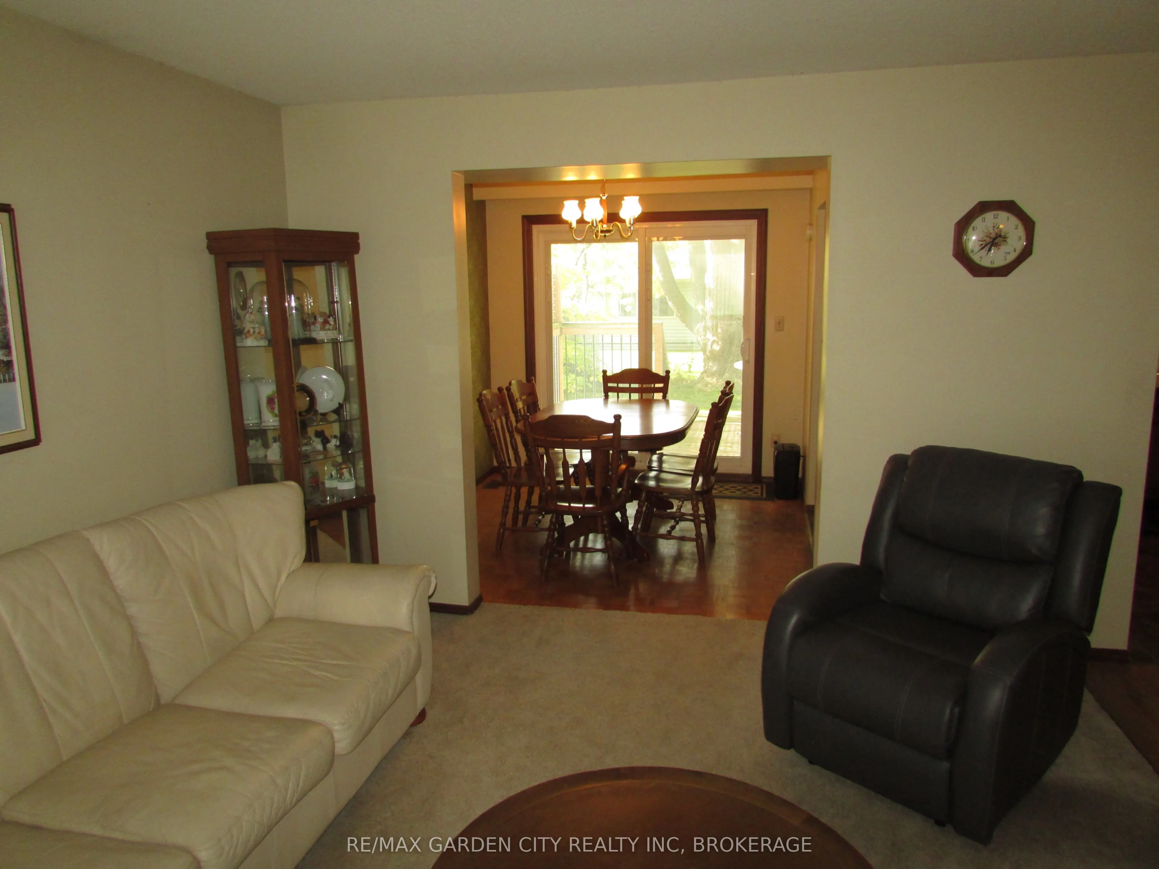 32 Greystone Crescent