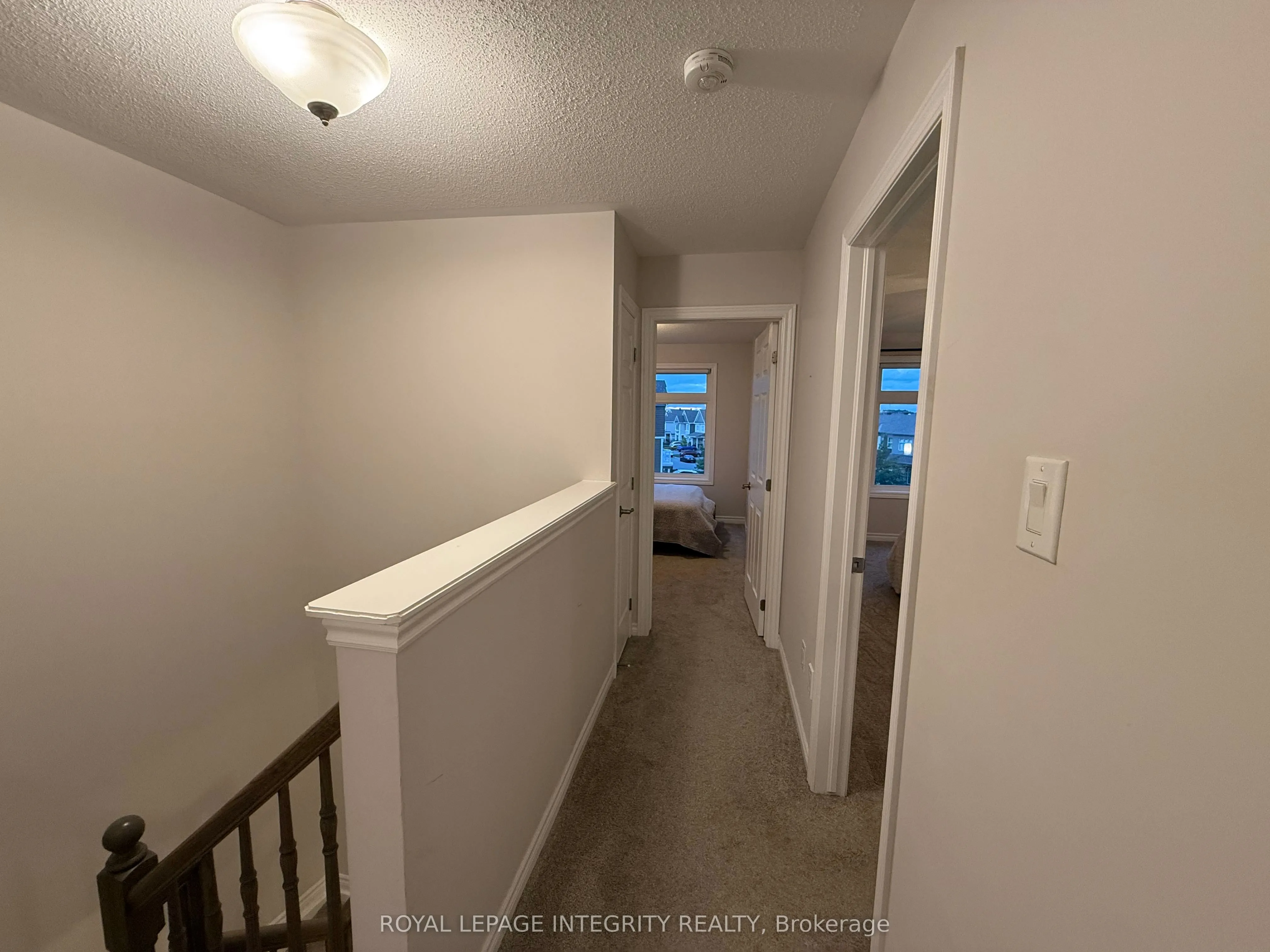 96 Feathertop Lane S