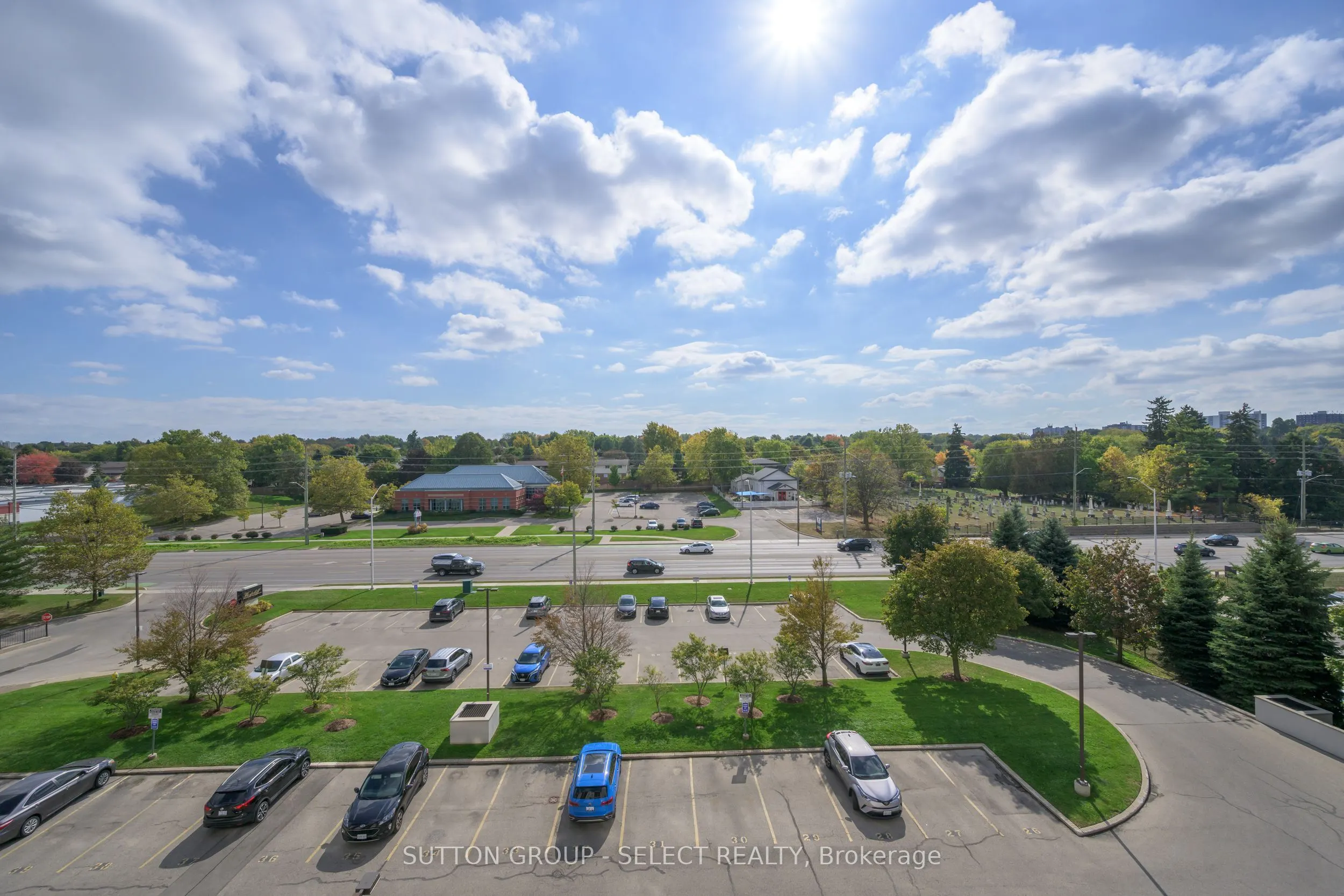 353 Commissioners Road W, #511