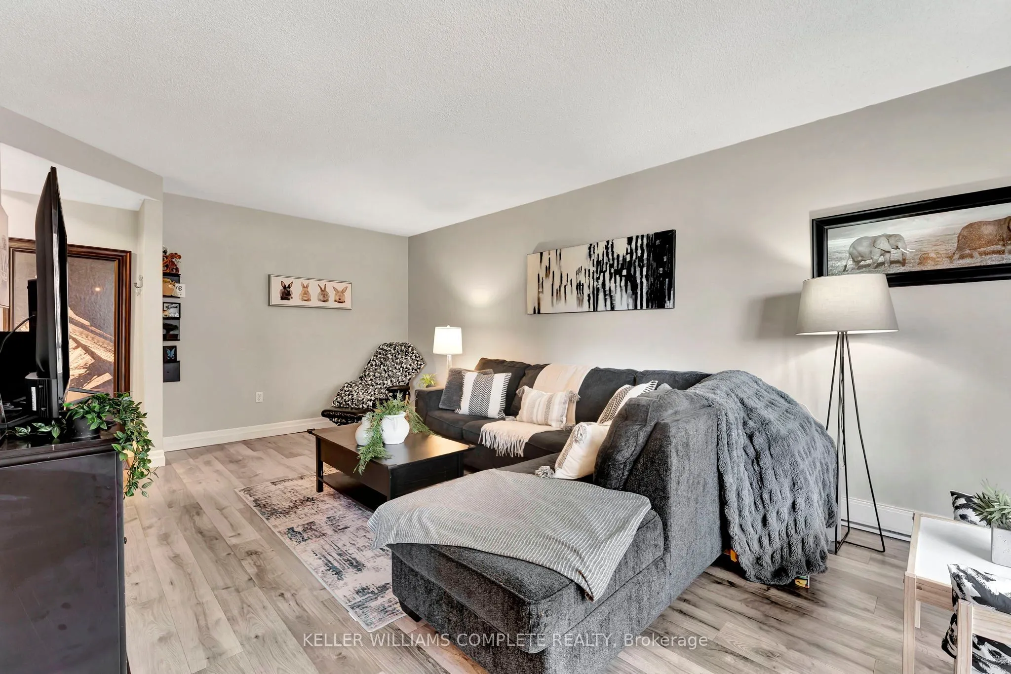 11 Woodman Drive S, #307