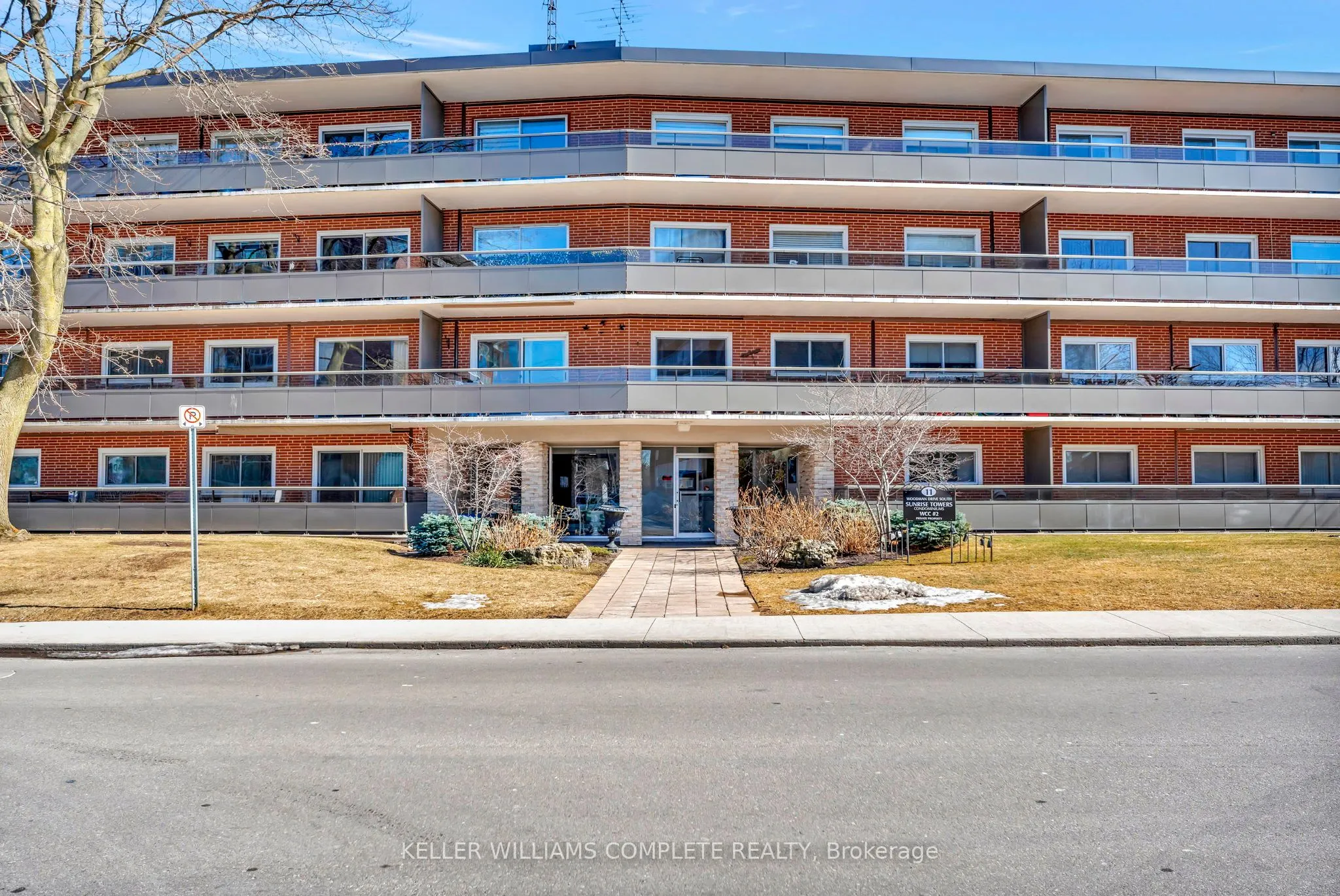11 Woodman Drive S, #307