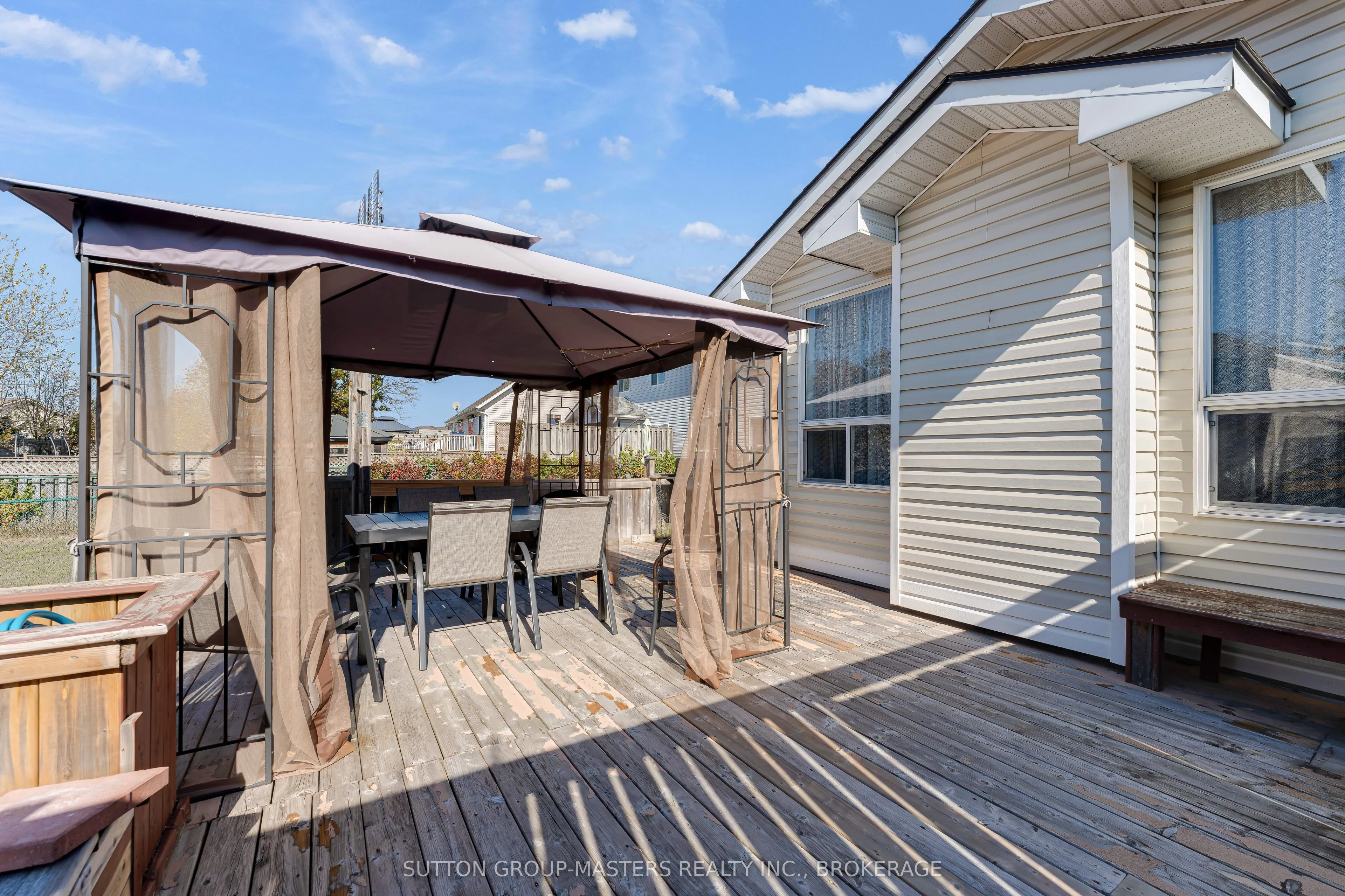1396 Thornwood Crescent