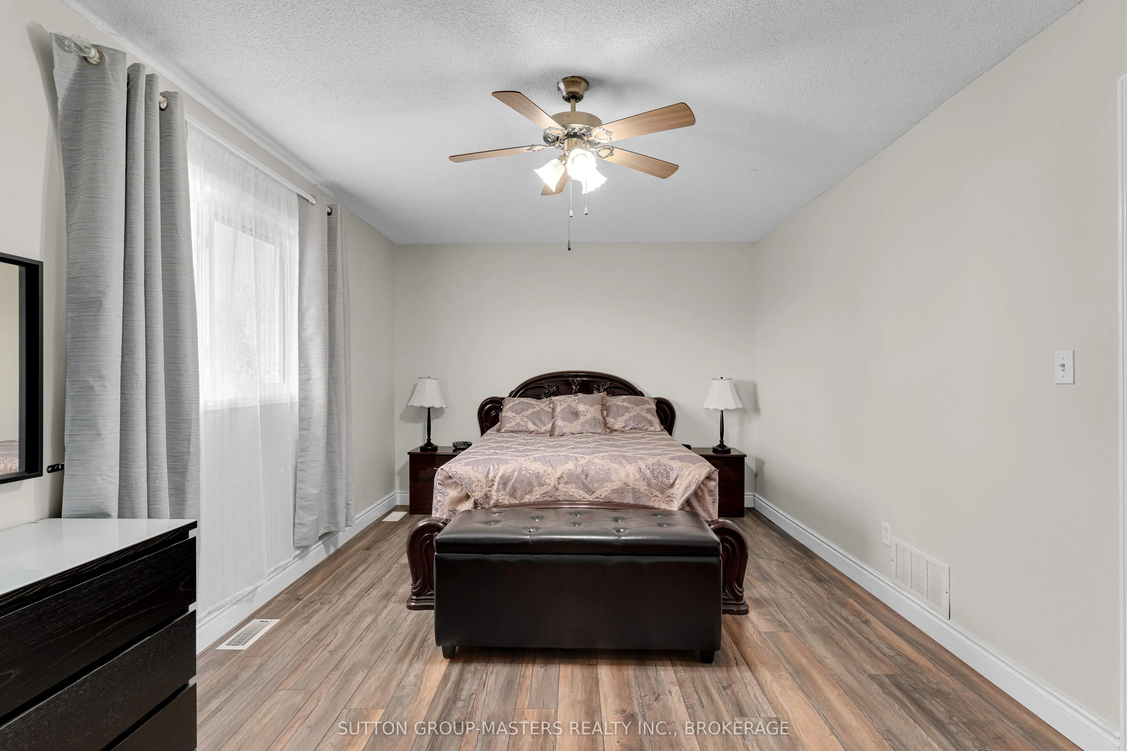 1396 Thornwood Crescent
