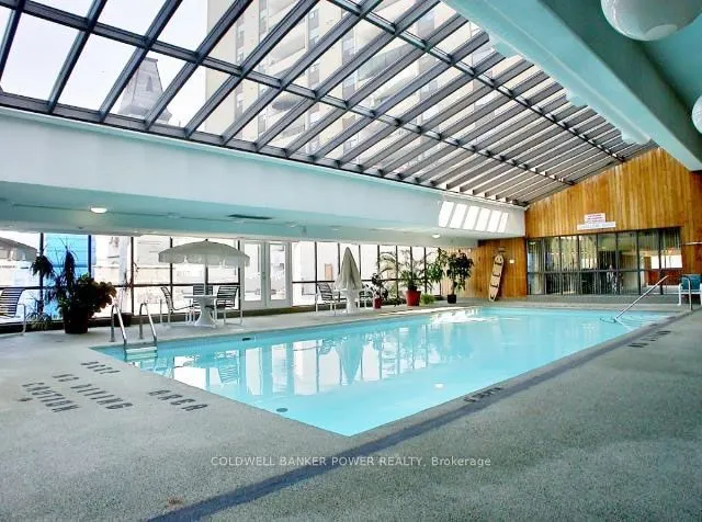 389 Dundas Street, #604