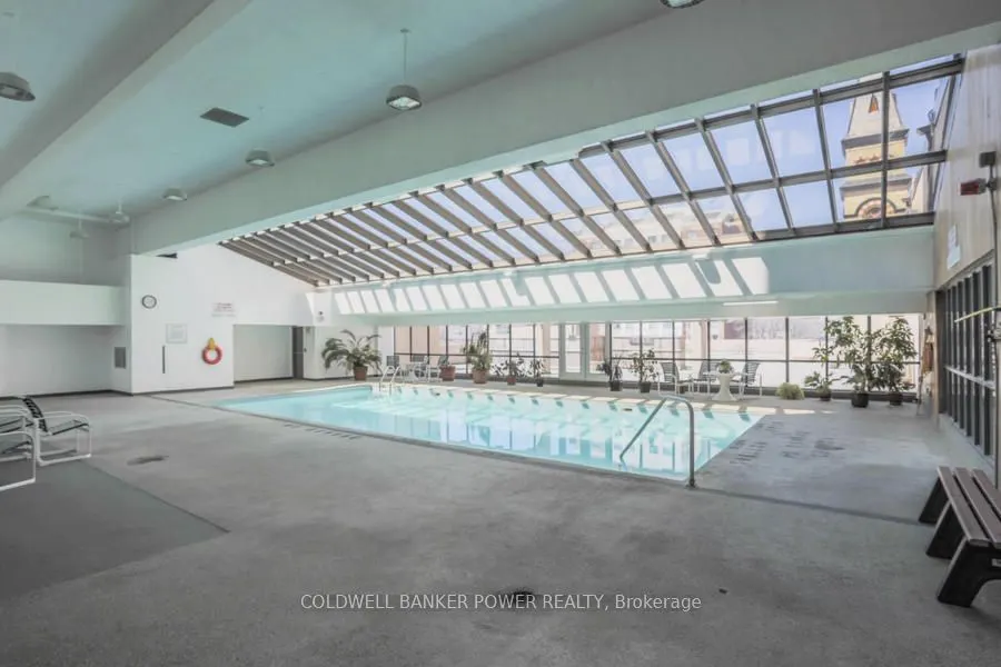 389 Dundas Street, #604