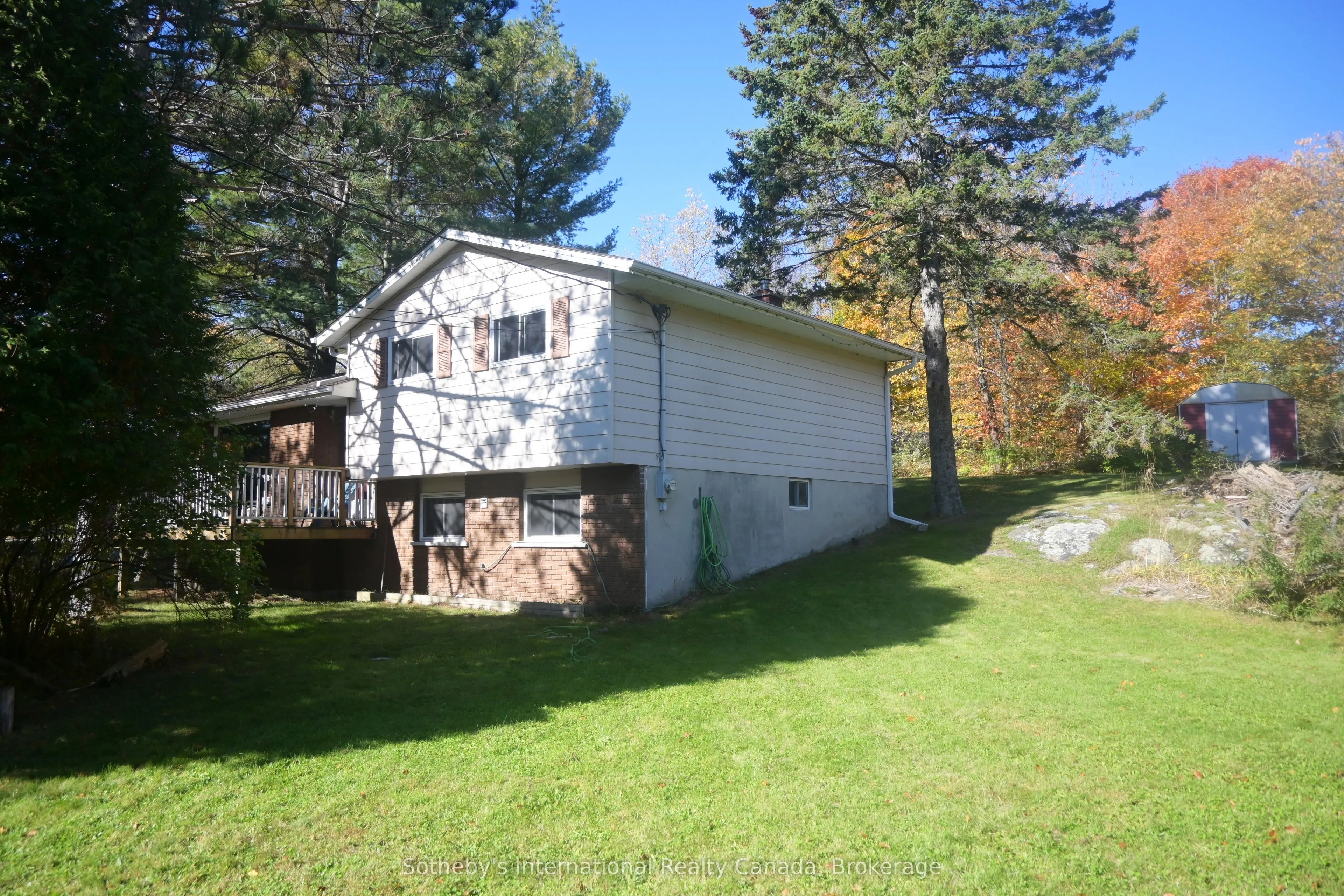 6 Pleasantview Drive