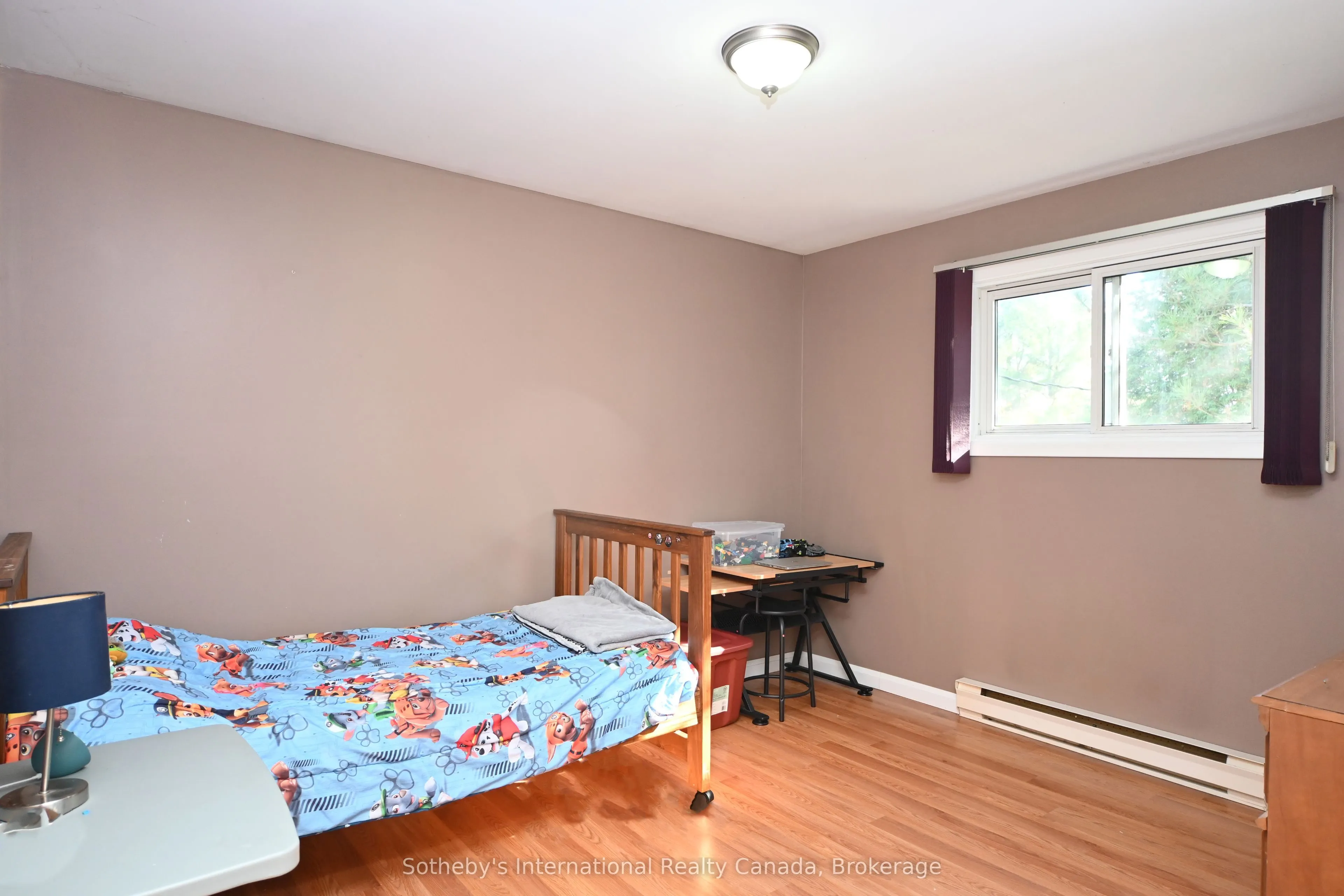 6 Pleasantview Drive