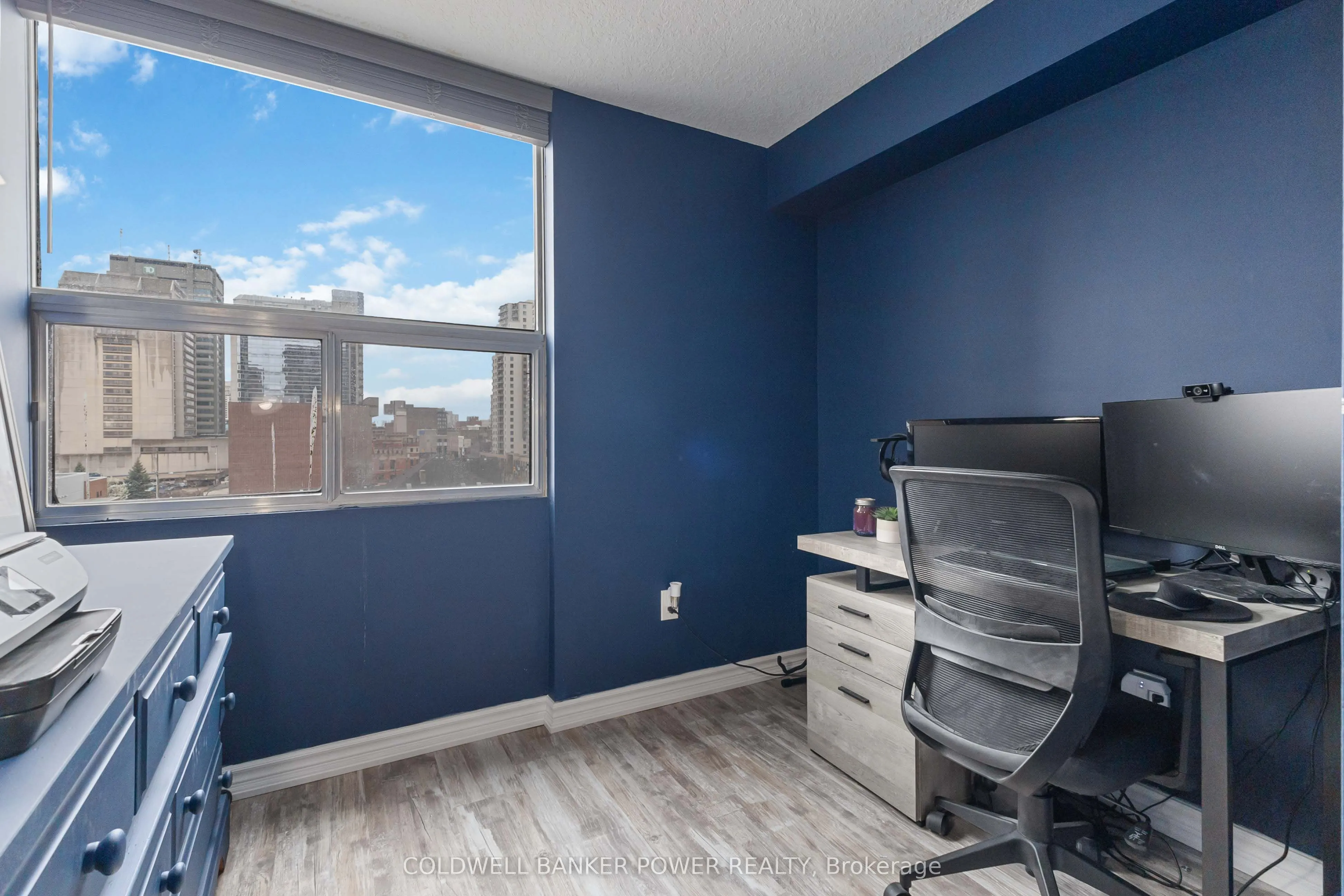 389 Dundas Street, #604