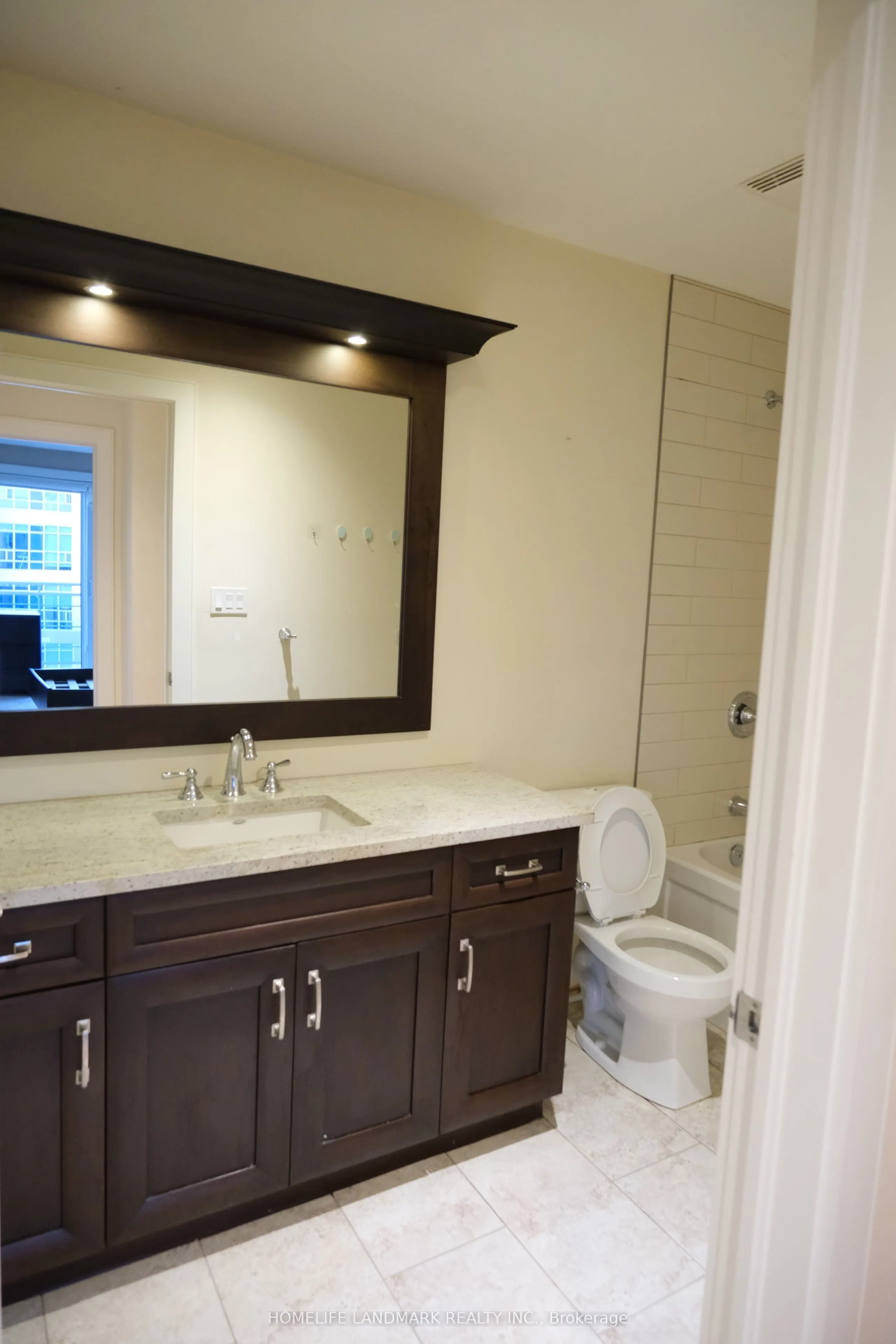 320 Sugarcreek Trail, #408