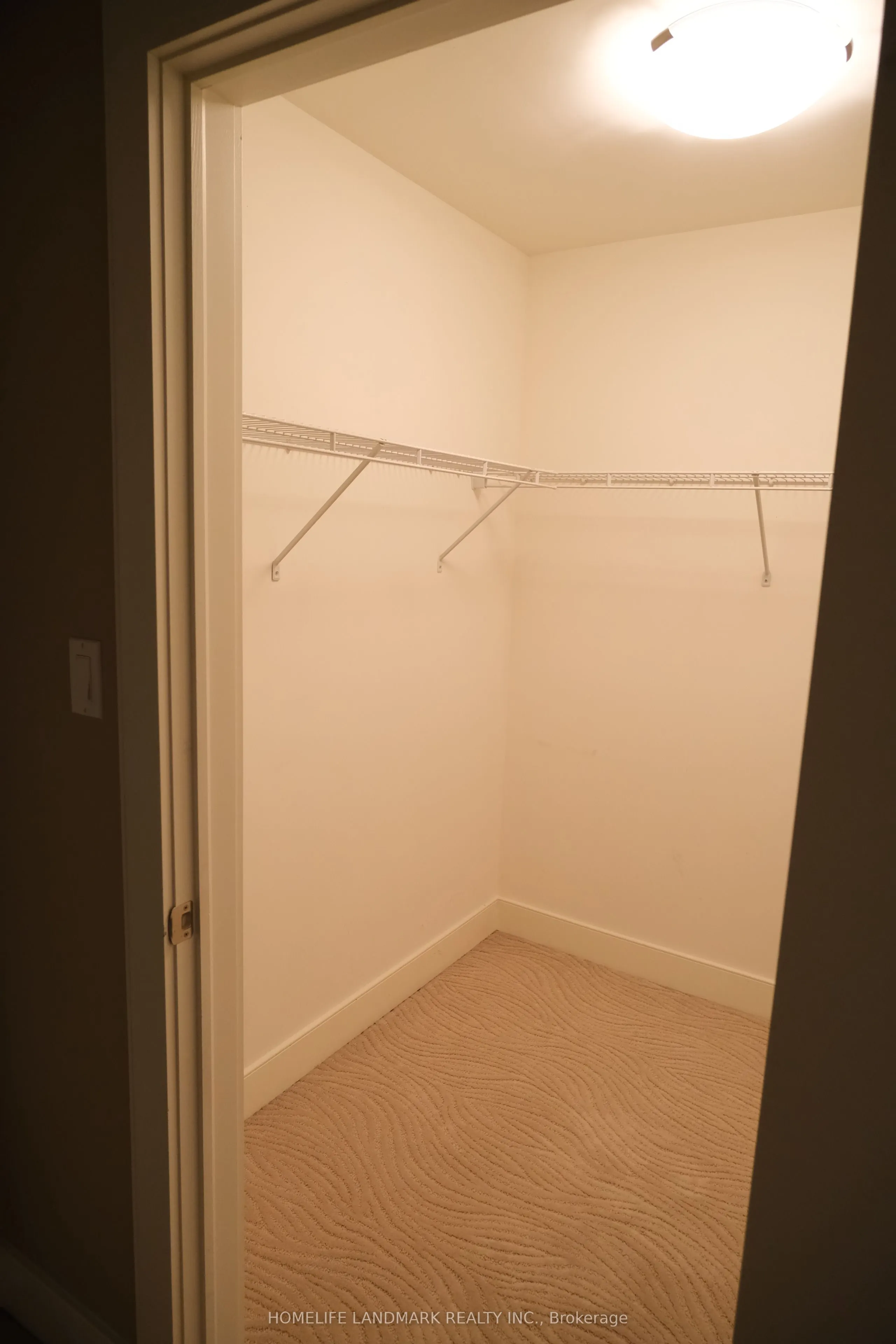 320 Sugarcreek Trail, #408