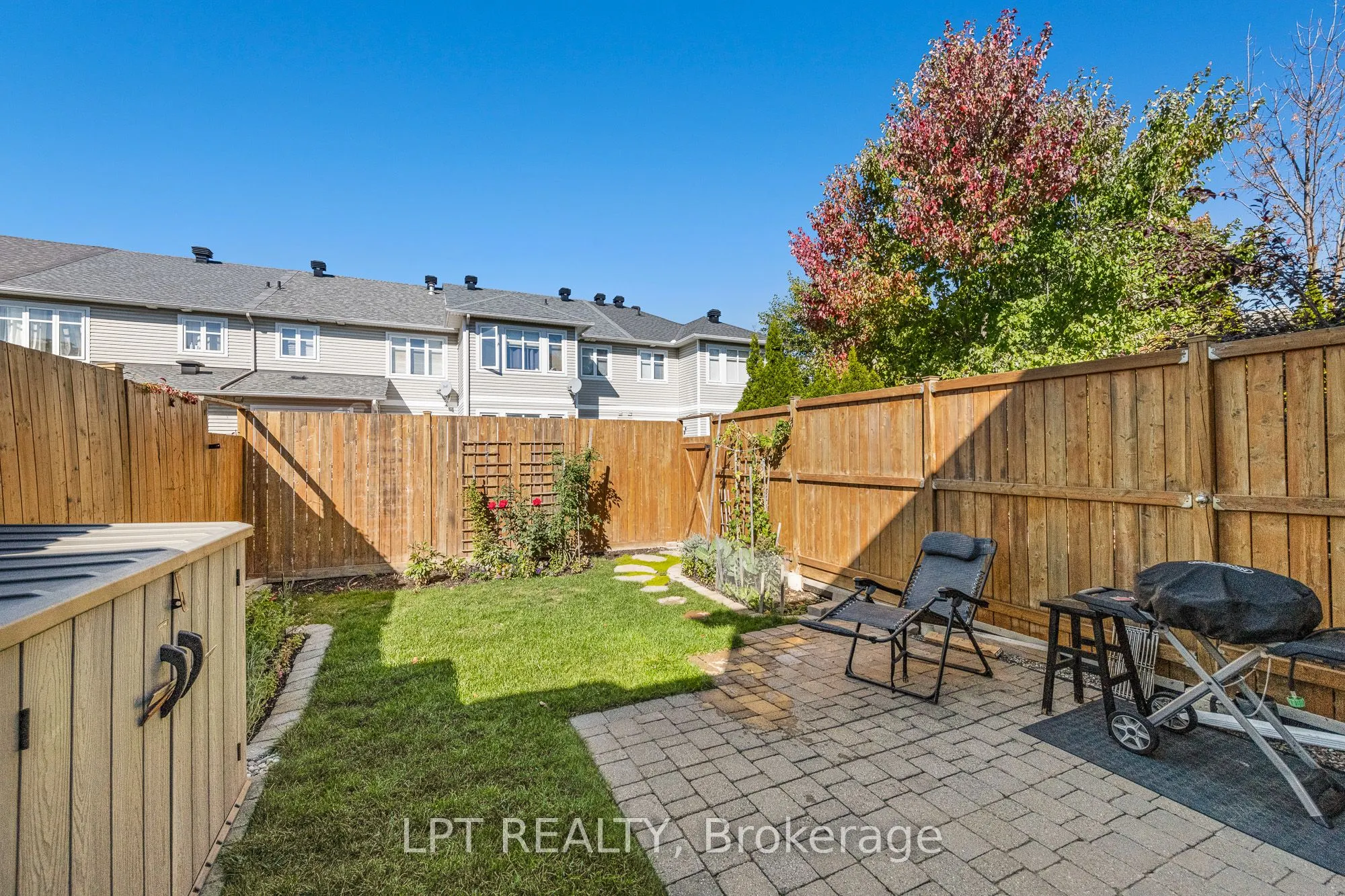 16 Calaveras Avenue