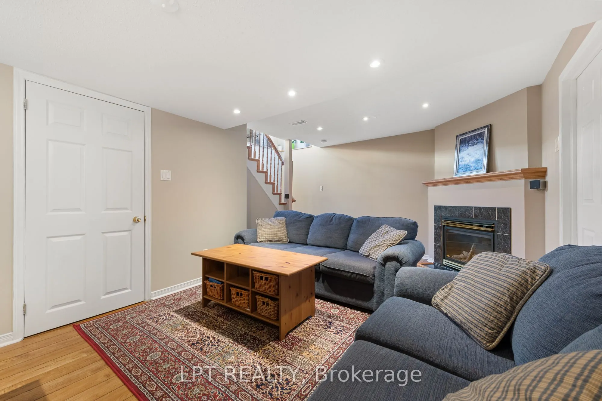 16 Calaveras Avenue