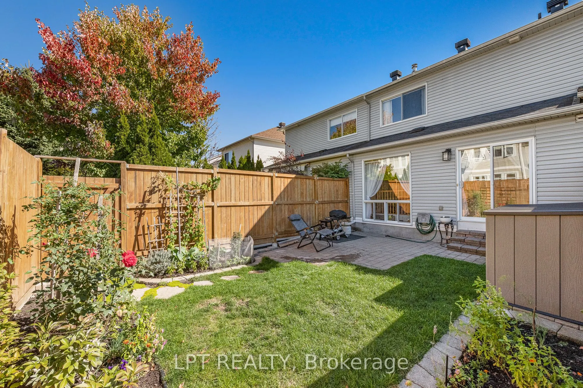 16 Calaveras Avenue
