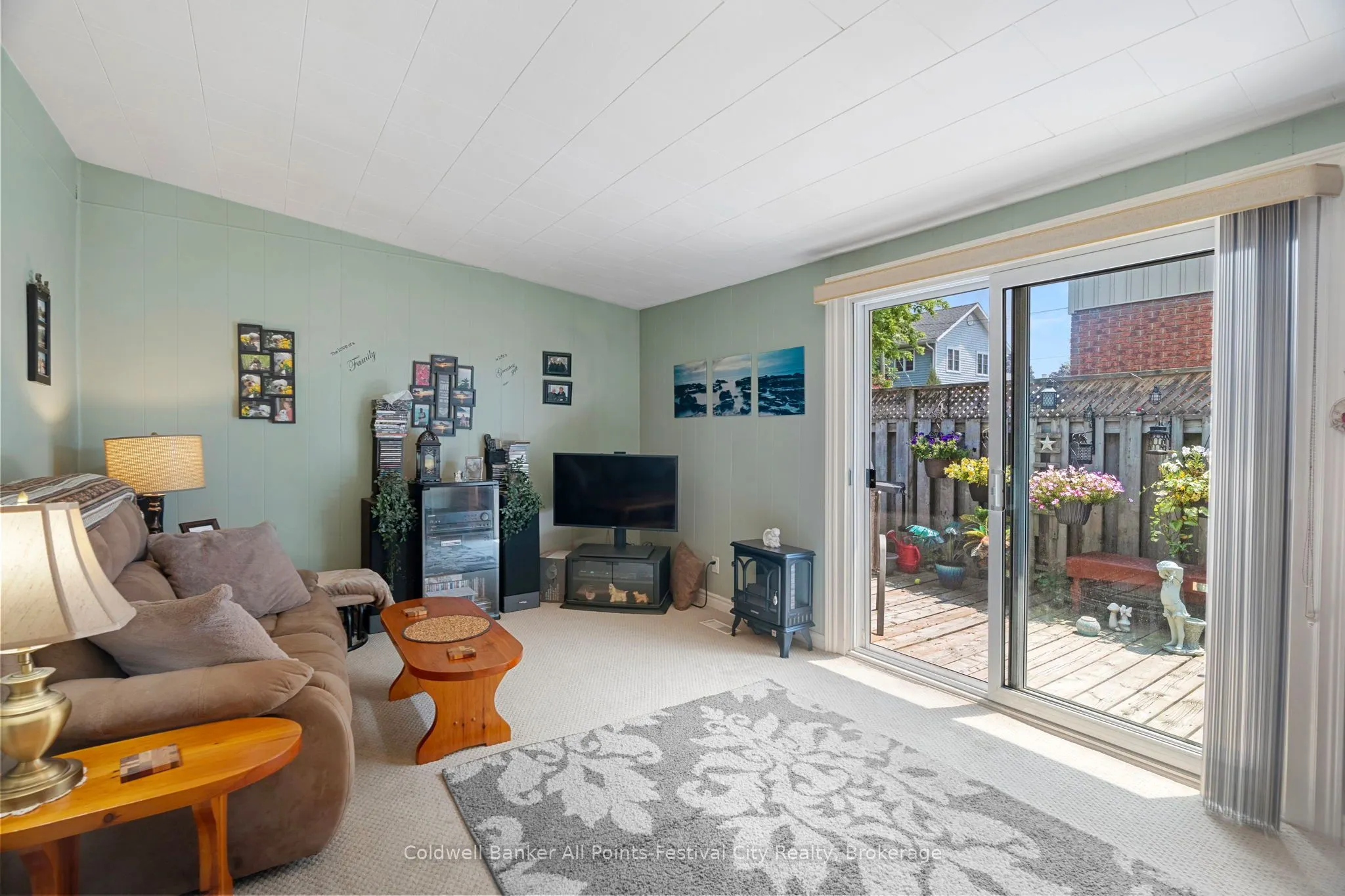 31 Victoria Street S