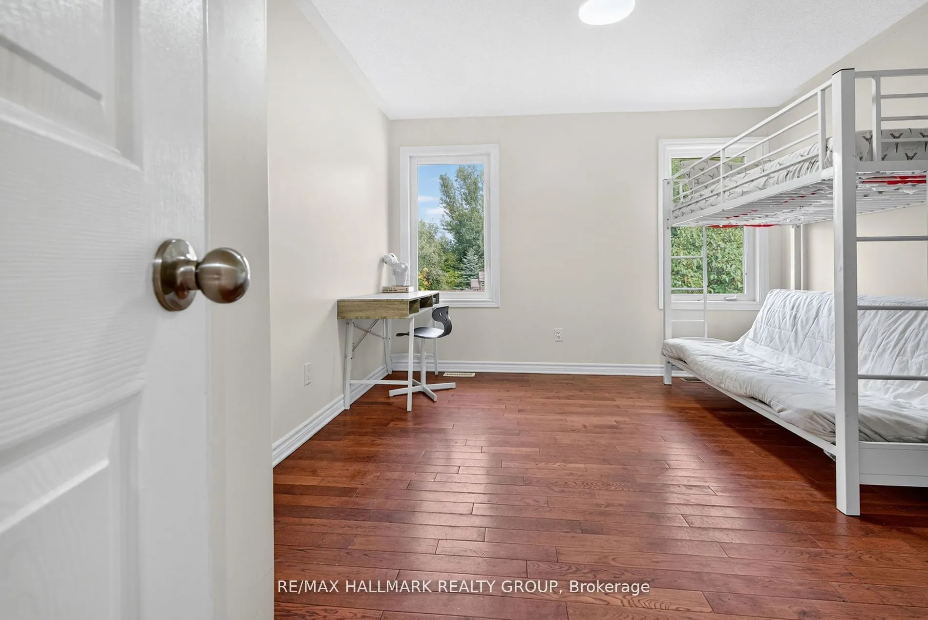 11 Rideau Crossing Crescent