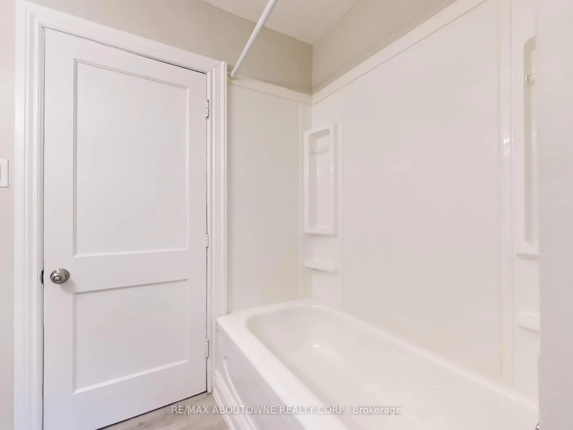 67 Aikman Avenue, #2