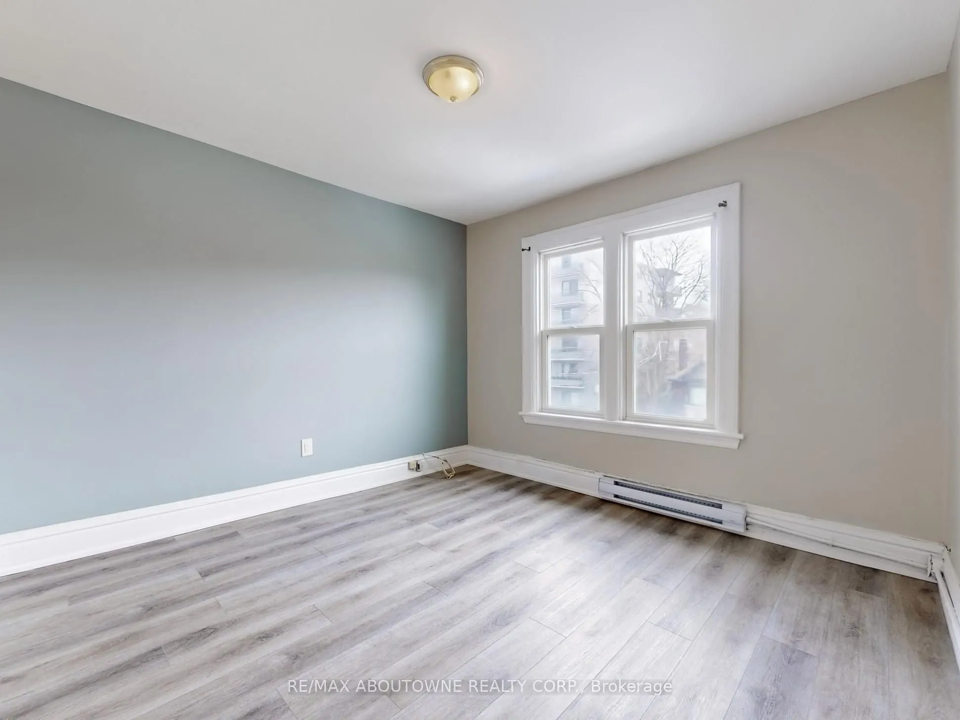 67 Aikman Avenue, #2