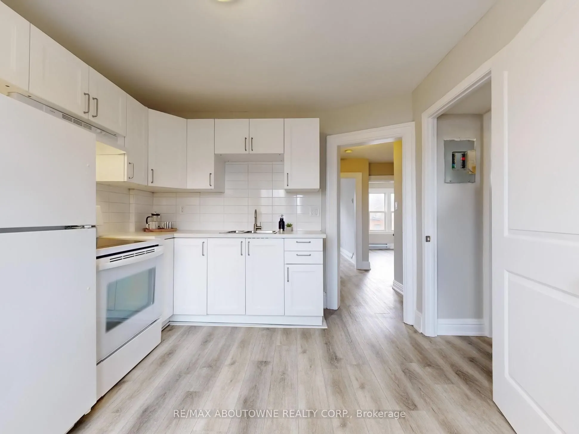 67 Aikman Avenue, #2