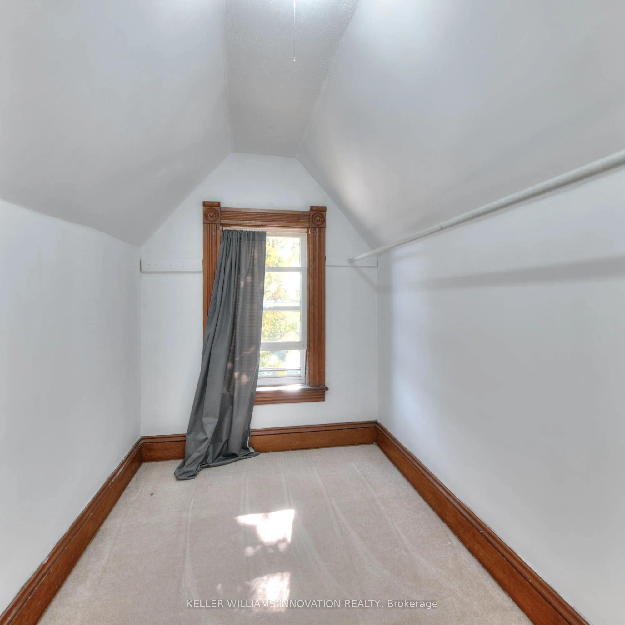 21 Huron Road