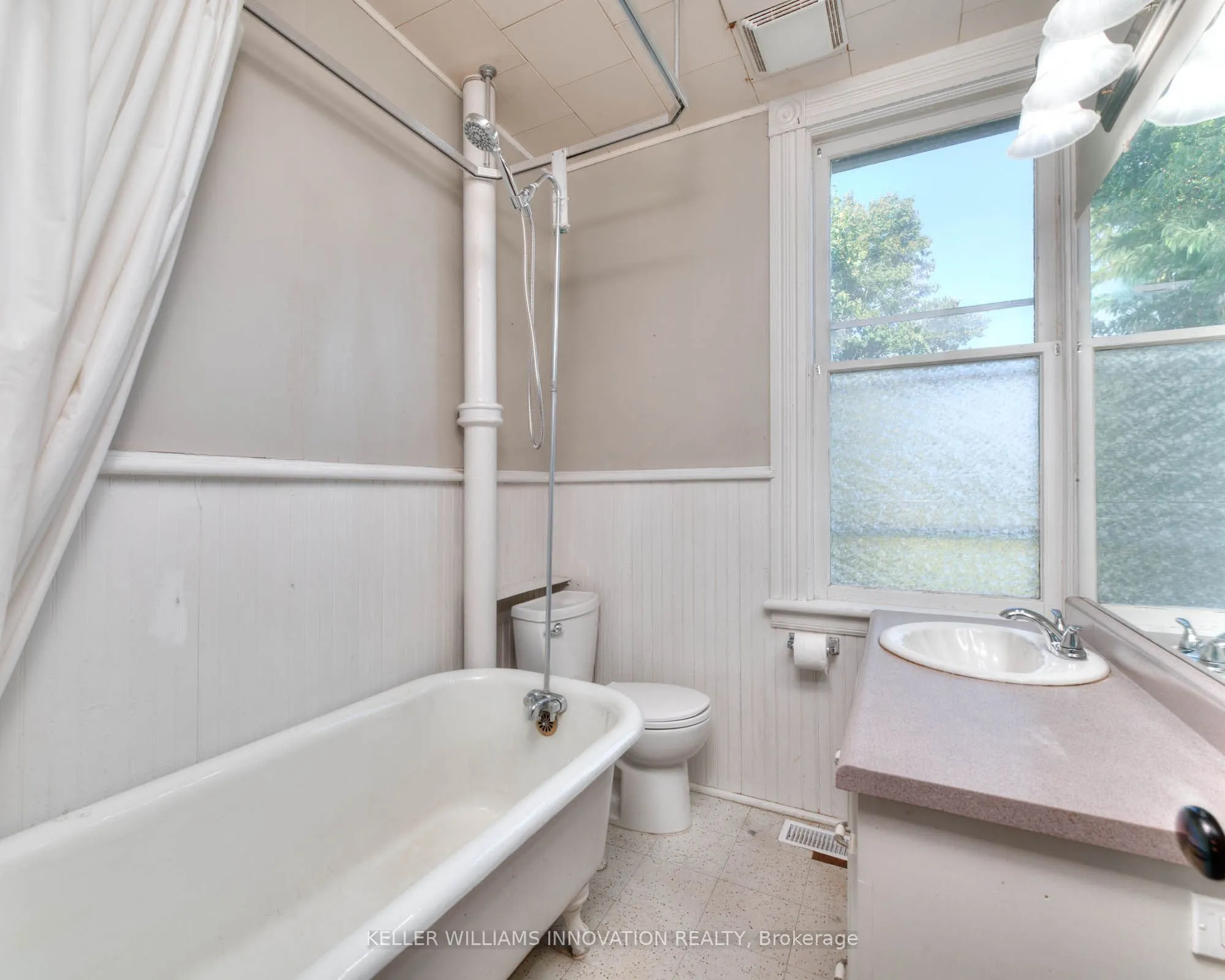 21 Huron Road