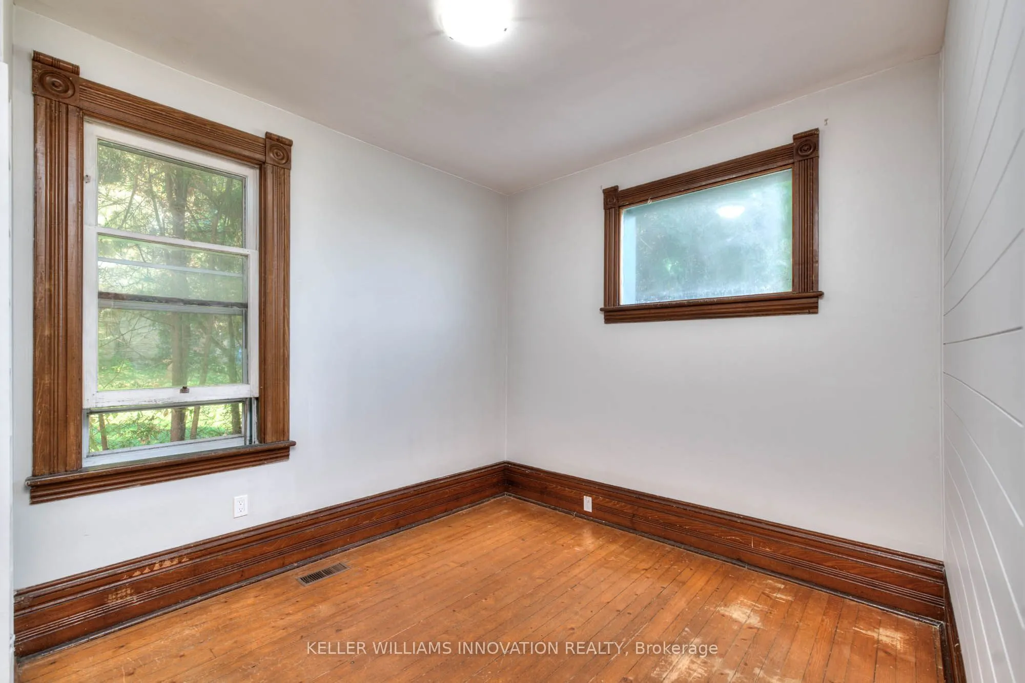 21 Huron Road
